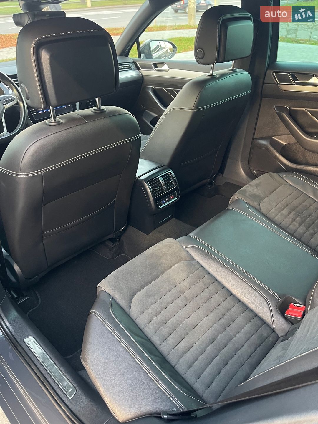 Volkswagen Passat 2021 VIN WVWZZZ3CZME123199 фото оголошення 38 з 61