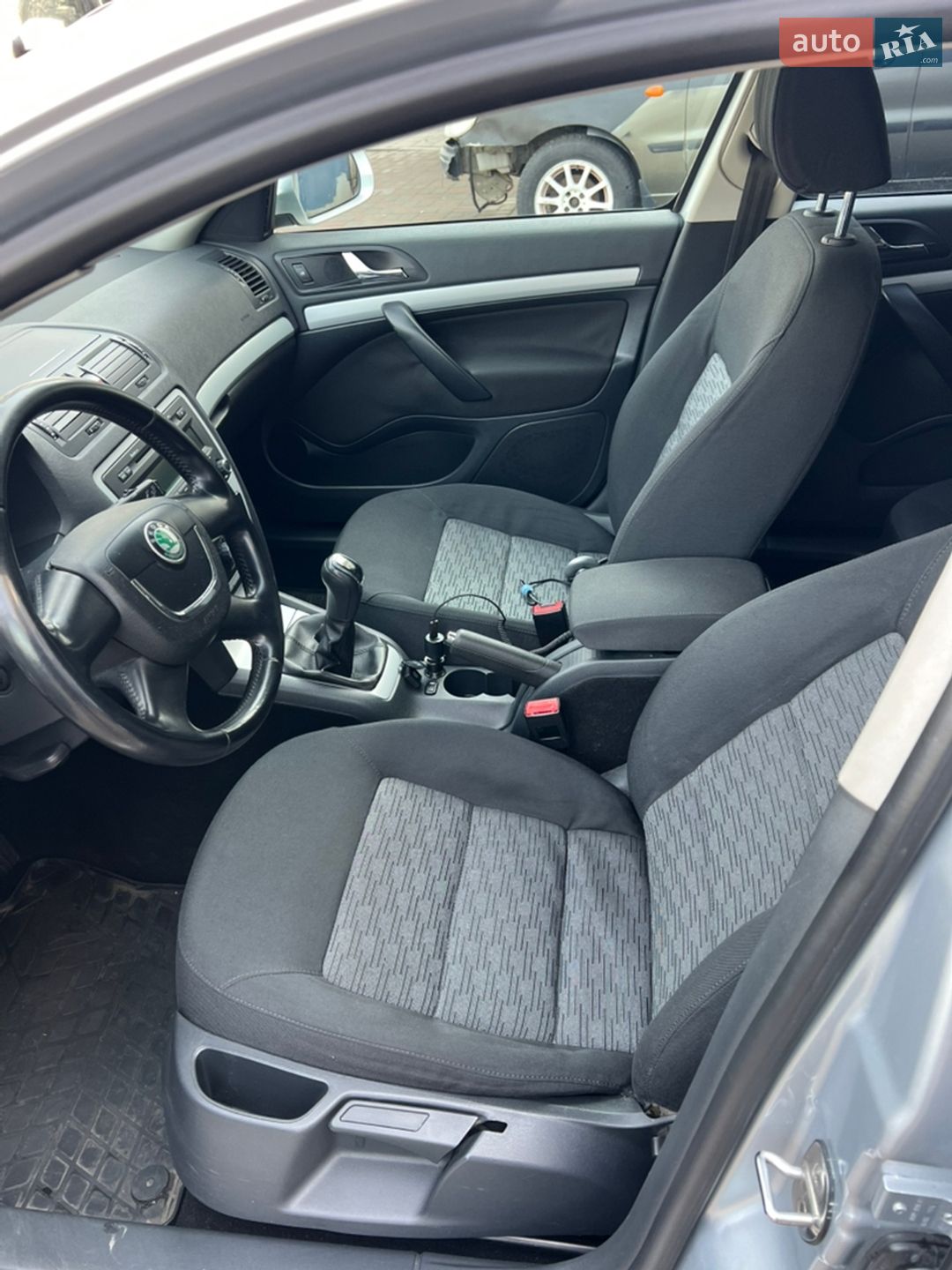 Skoda Octavia 2011 VIN TMBCA41Z8CB150610 фото оголошення 10 з 10