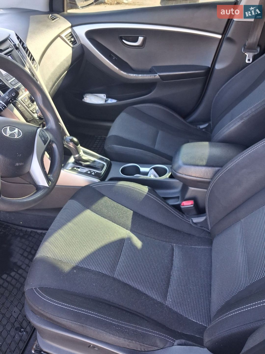 Hyundai i30 2014 VIN TMAD251UBEJ236221 фото оголошення 10 з 15