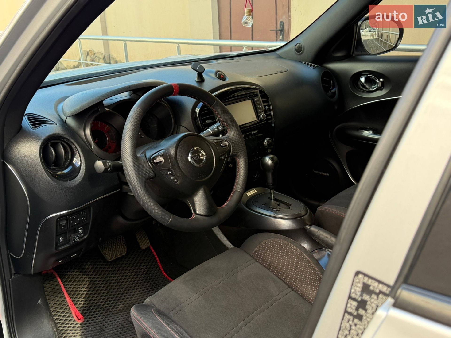 Nissan Juke 2014 VIN JN8AF5MV3ET365675 фото оголошення 32 з 40