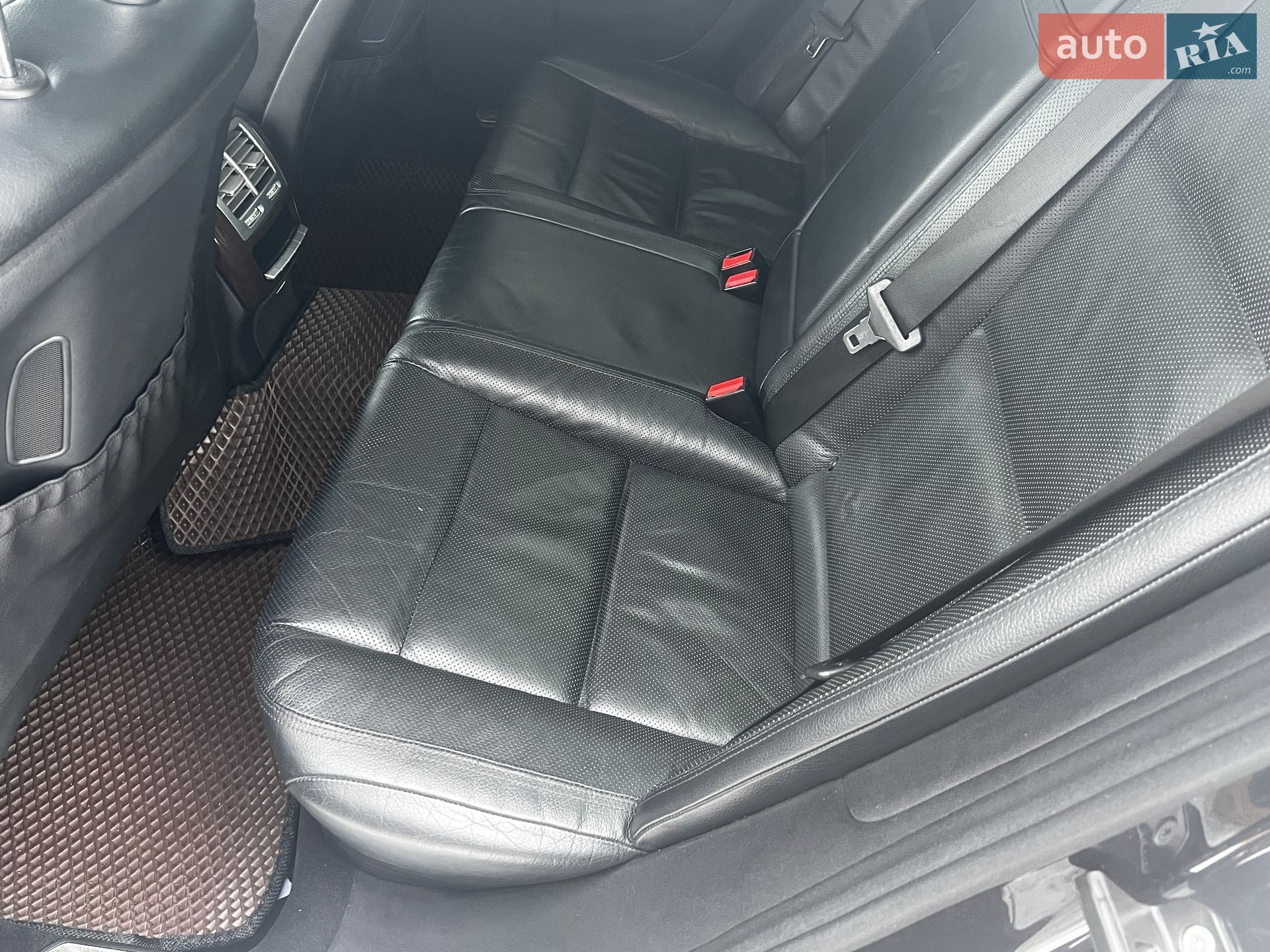 Mercedes-Benz S-Class 2010 VIN WDD2210801A320177 фото оголошення 11 з 21