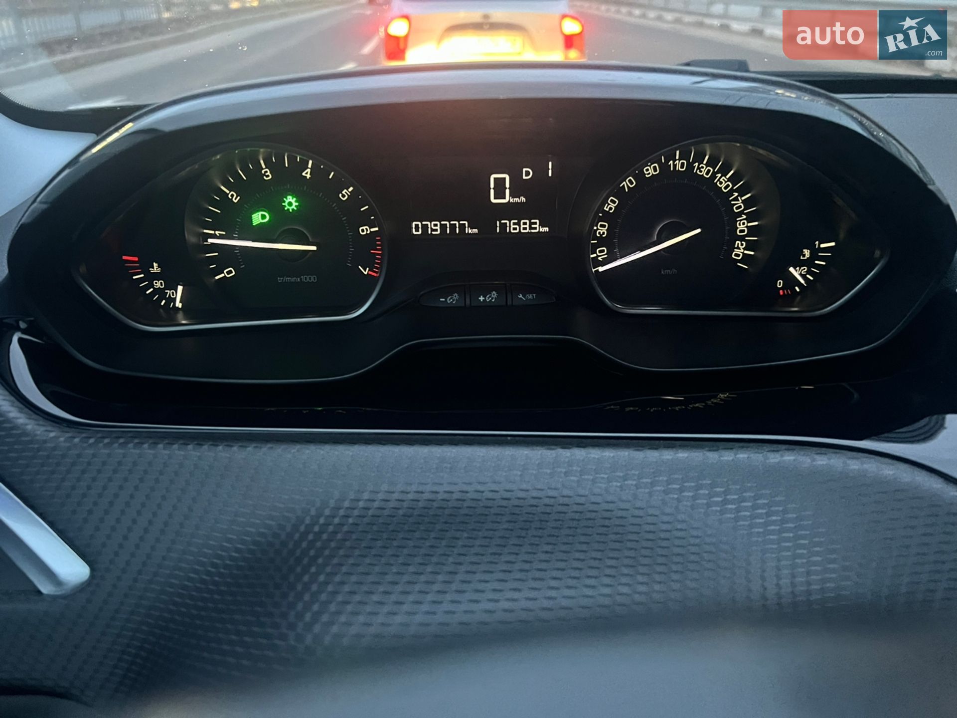 Peugeot 2008 2019 VIN VF3CUHNVTKY100795 фото оголошення 12 з 12