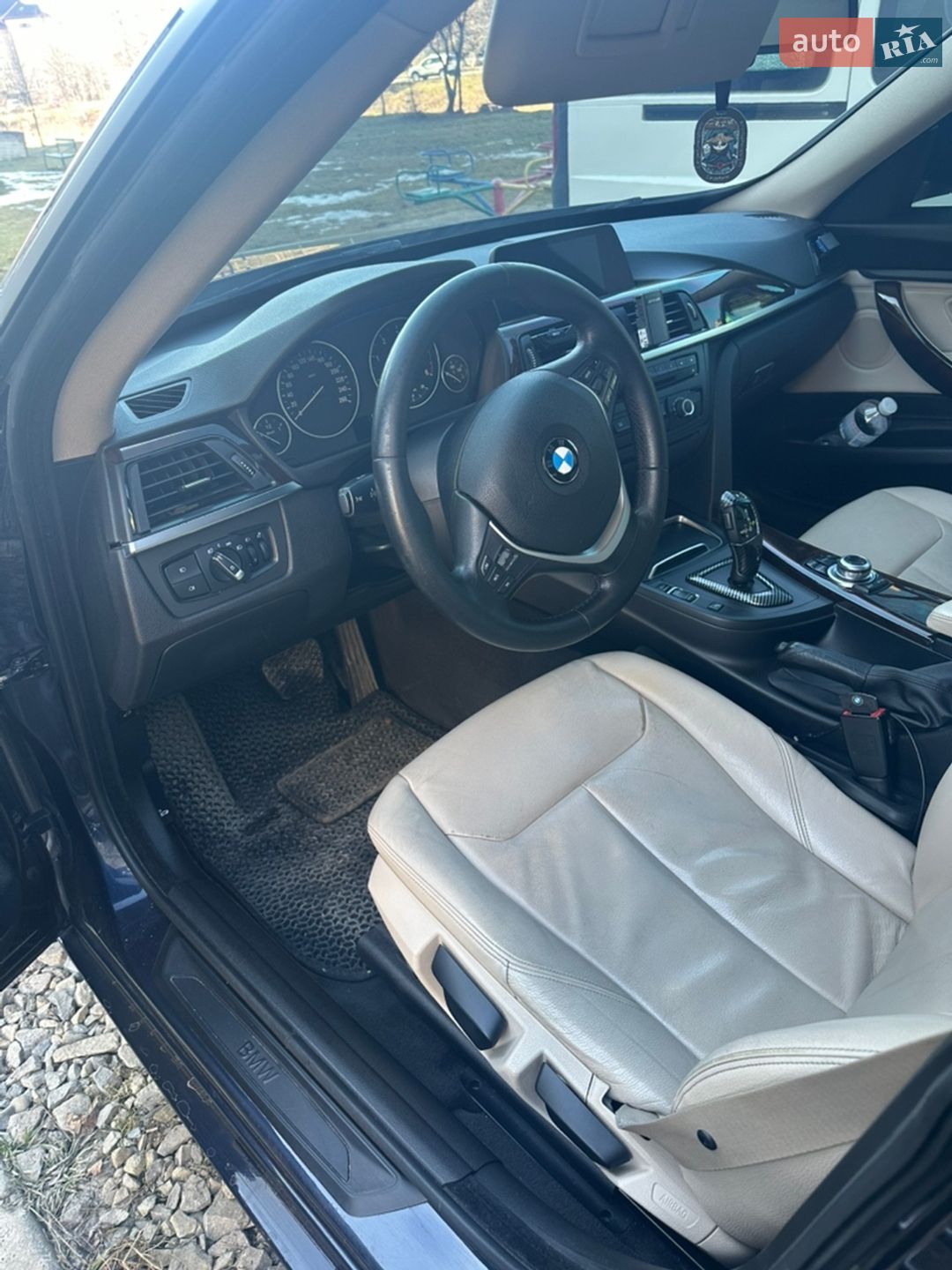 BMW 3 Series GT 2016 VIN WBA8Y51020G576202 фото оголошення 16 з 27