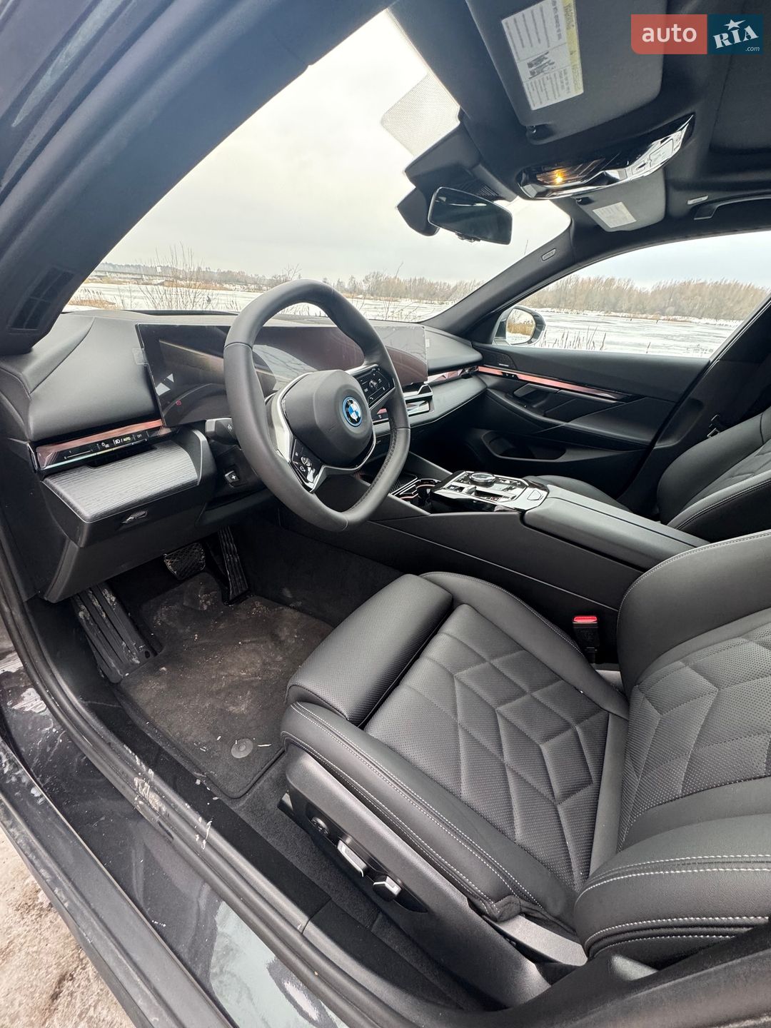 BMW I5 2024 VIN WBY13HG0XSCS35733 фото оголошення 14 з 17