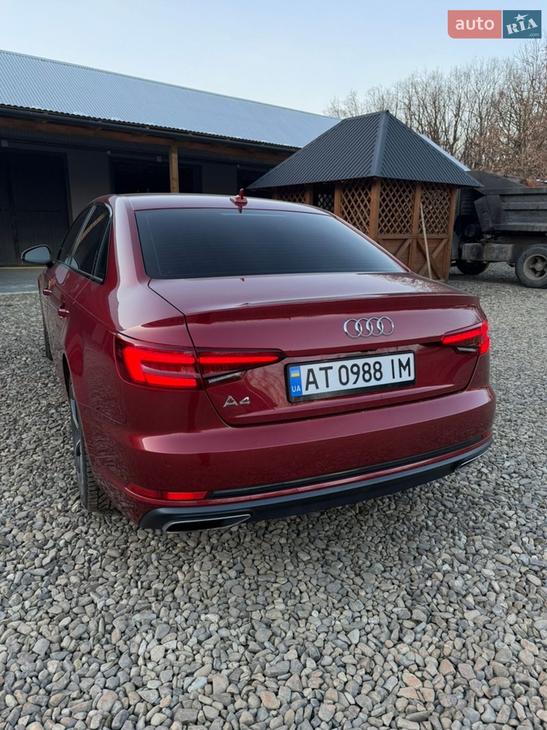 Audi A4 2019 VIN WAUGMAF45KN017107 фото оголошення 13 з 31