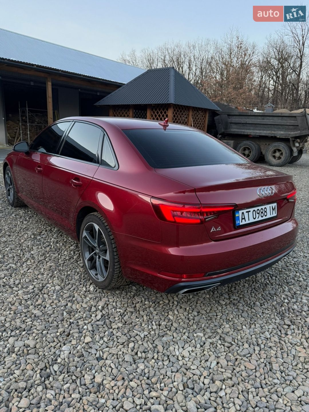 Audi A4 2019 VIN WAUGMAF45KN017107 фото оголошення 14 з 31