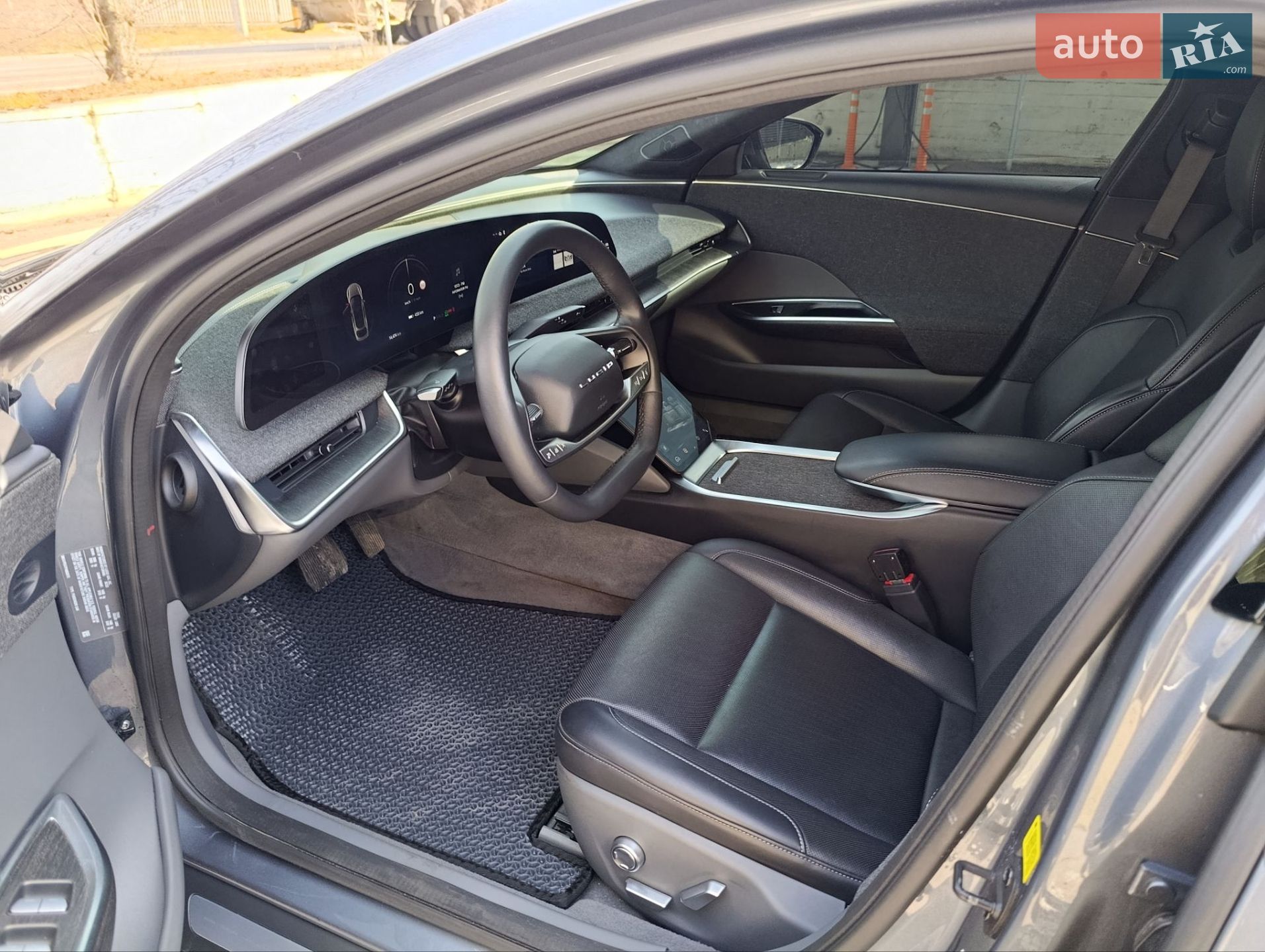 Lucid Air 2023 VIN 50EA1PEA7PA003375 фото оголошення 15 з 31