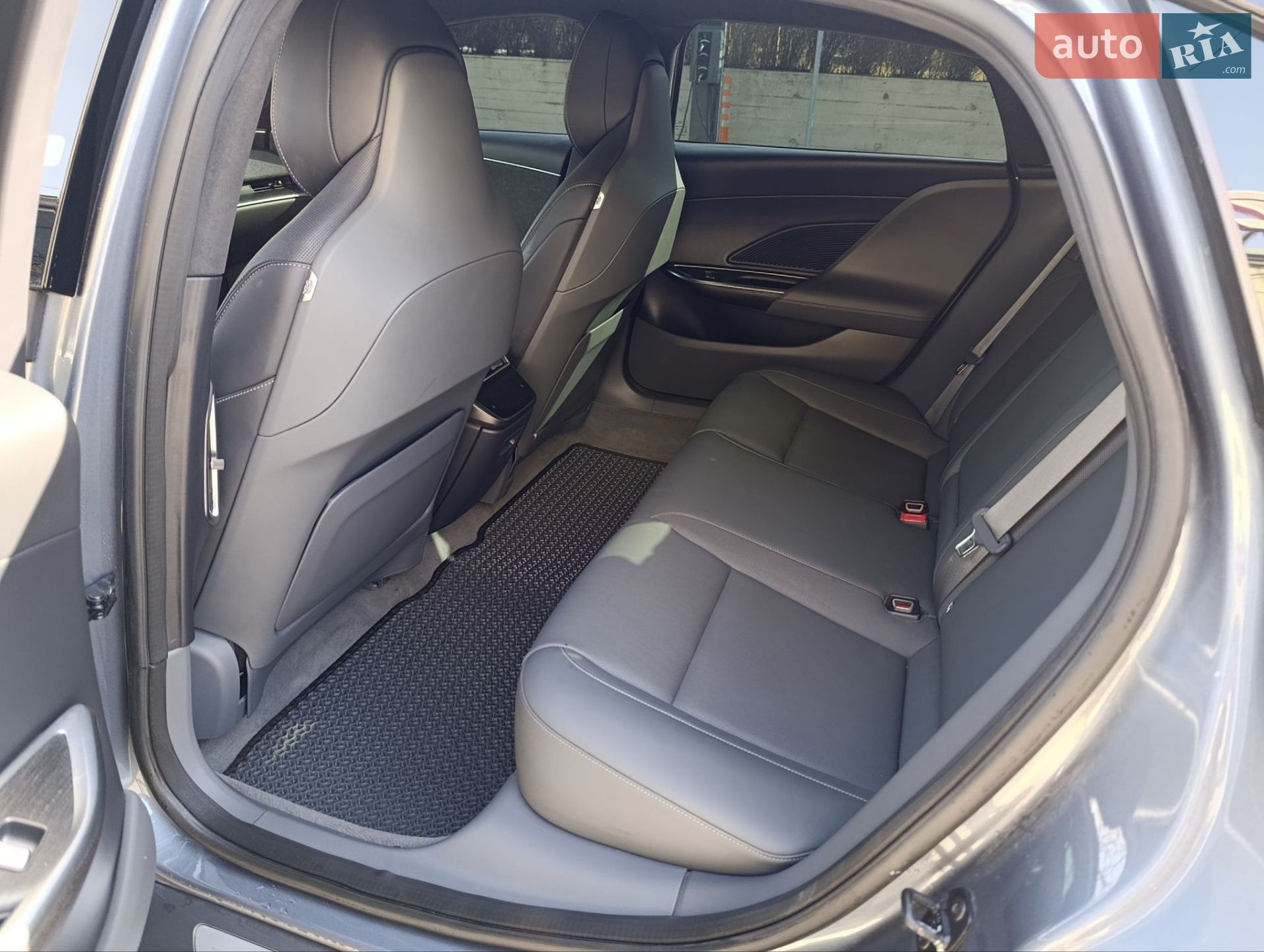 Lucid Air 2023 VIN 50EA1PEA7PA003375 фото оголошення 16 з 31
