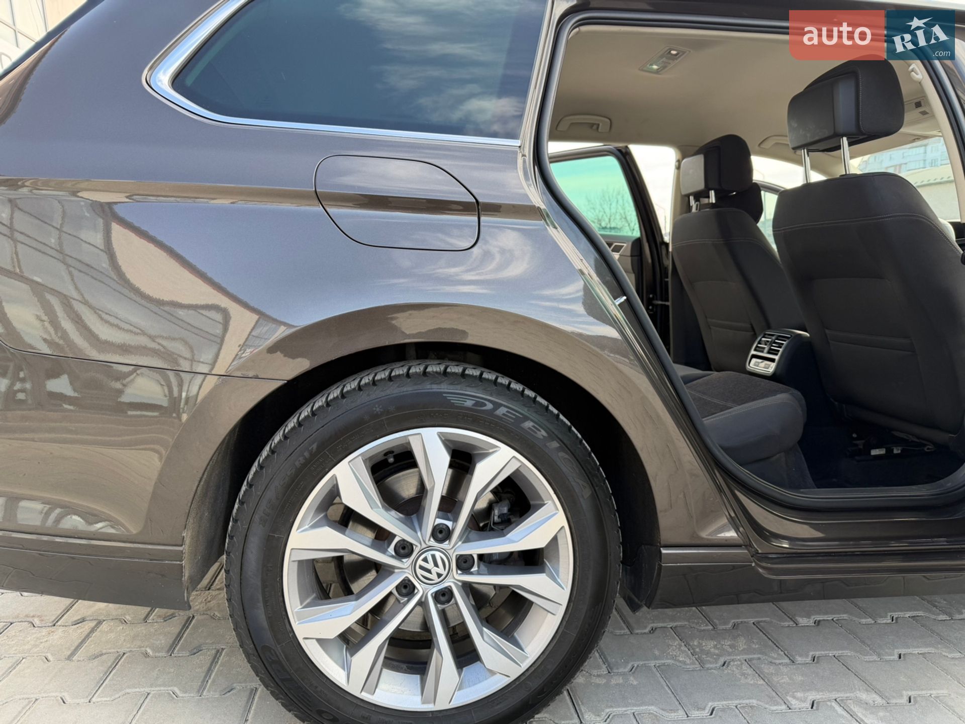 Volkswagen Passat 2017 VIN WVWZZZ3CZJP006959 фото оголошення 19 з 31
