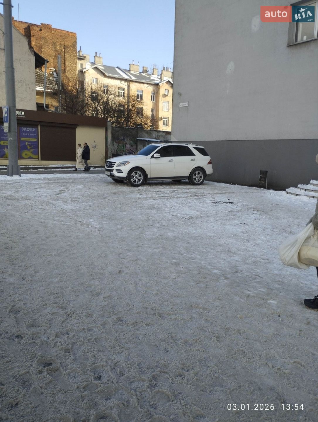 Mercedes-Benz M-Class 2014 VIN 4JGDA2EB9EA358067 фото оголошення 8 з 49