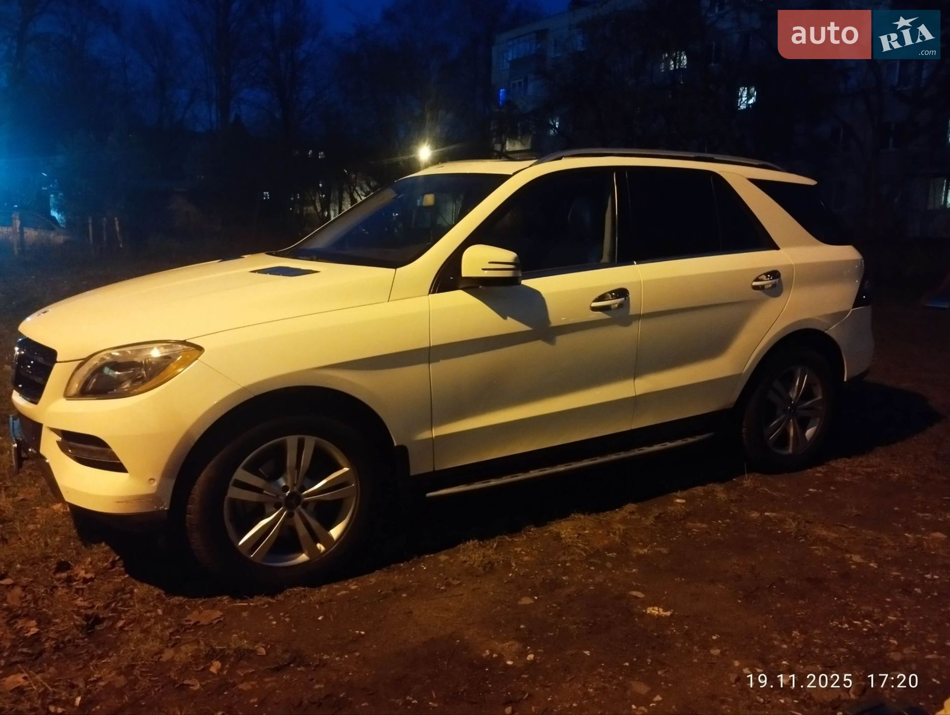 Mercedes-Benz M-Class 2014 VIN 4JGDA2EB9EA358067 фото оголошення 9 з 49