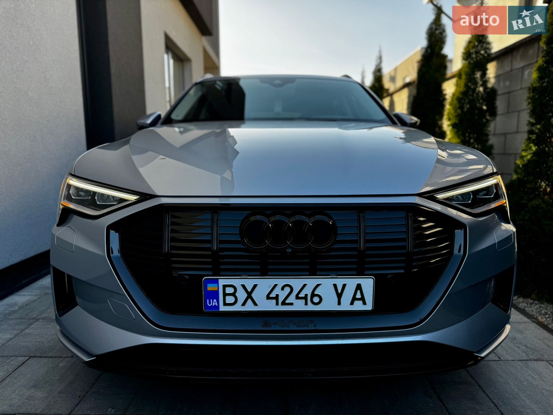 Audi e-tron 2022 VIN WA1AAAGE1NB047049 фото оголошення 11 з 52