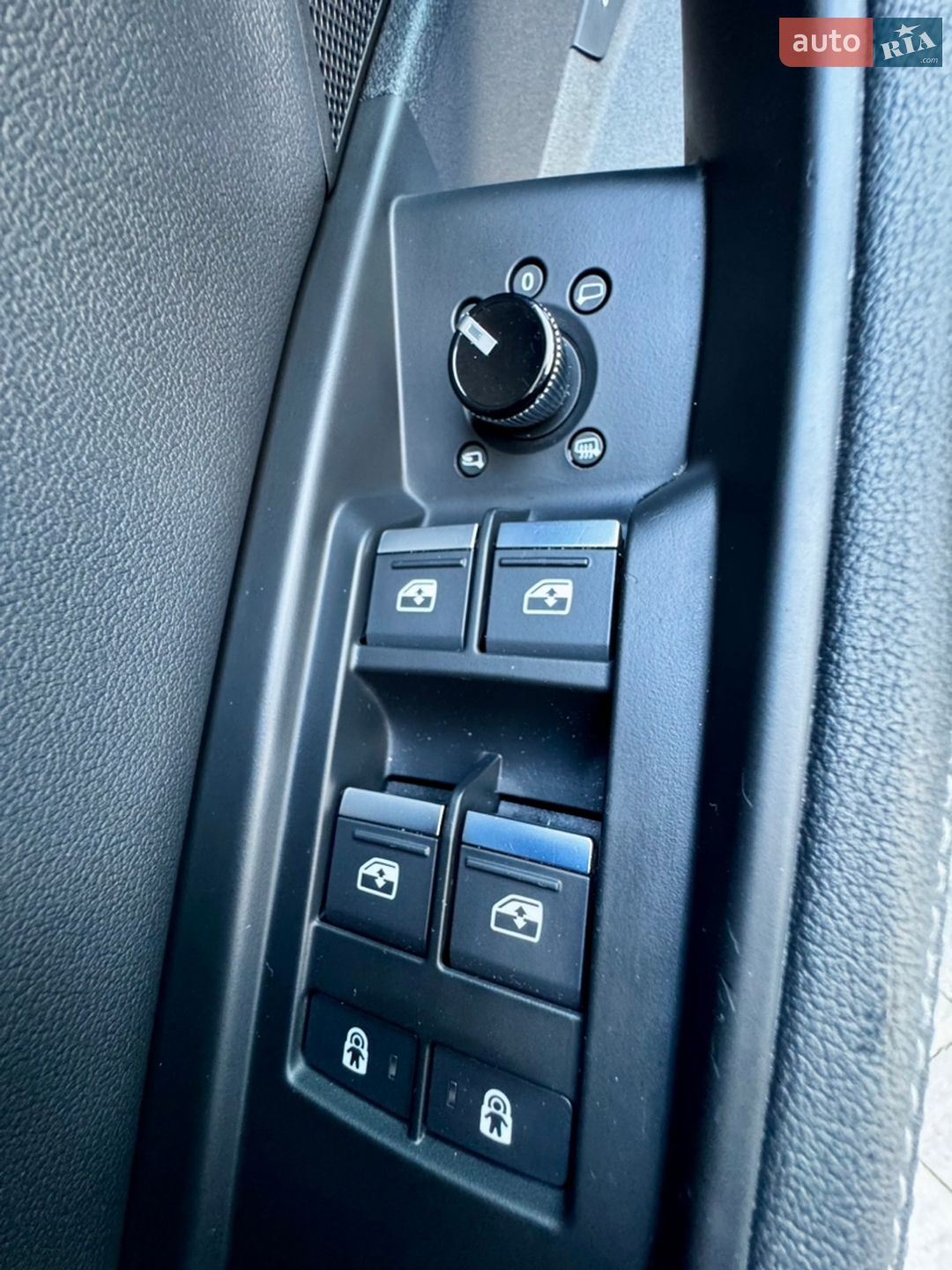 Audi e-tron 2022 VIN WA1AAAGE1NB047049 фото оголошення 16 з 52