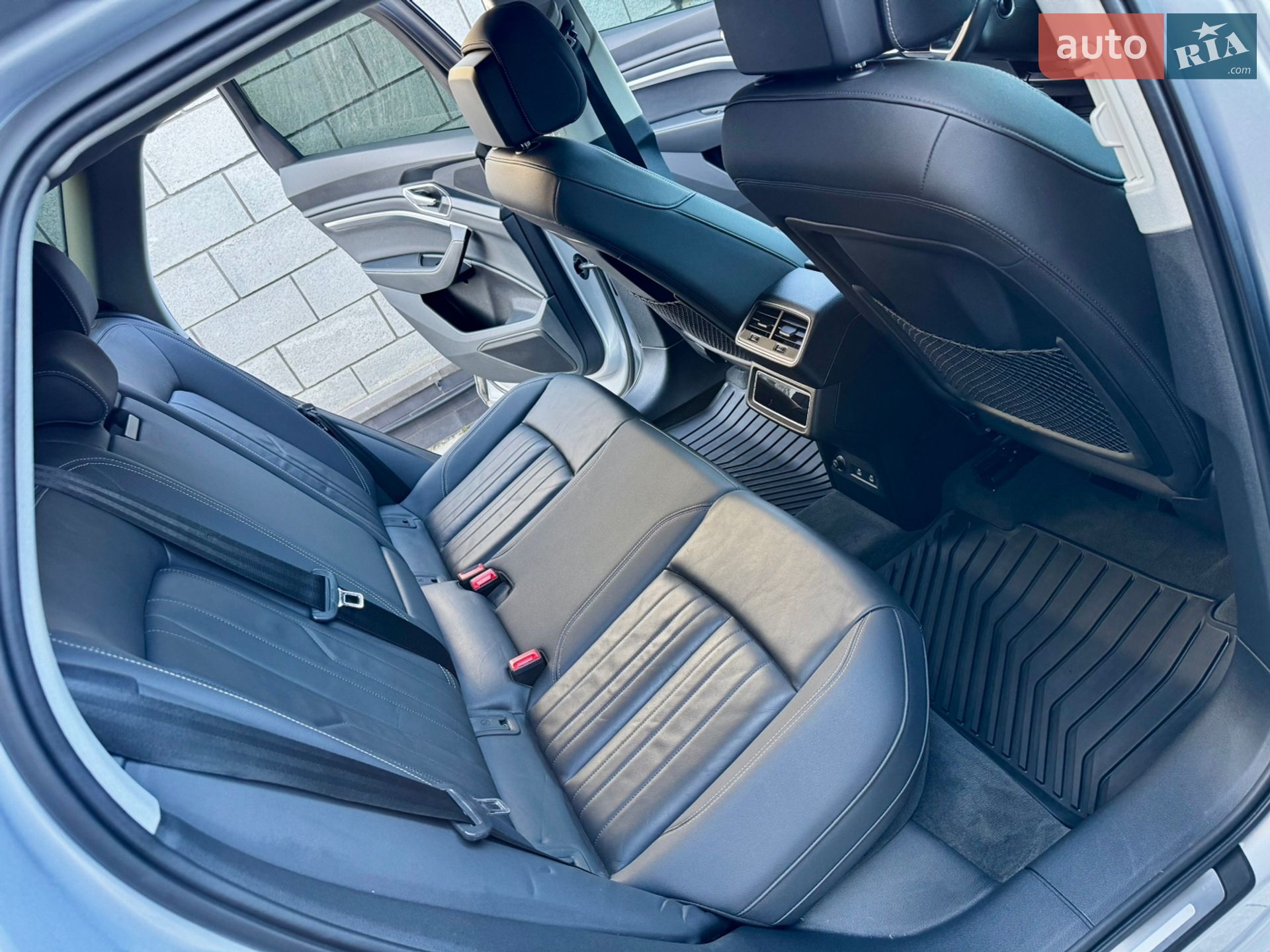 Audi e-tron 2022 VIN WA1AAAGE1NB047049 фото оголошення 48 з 52