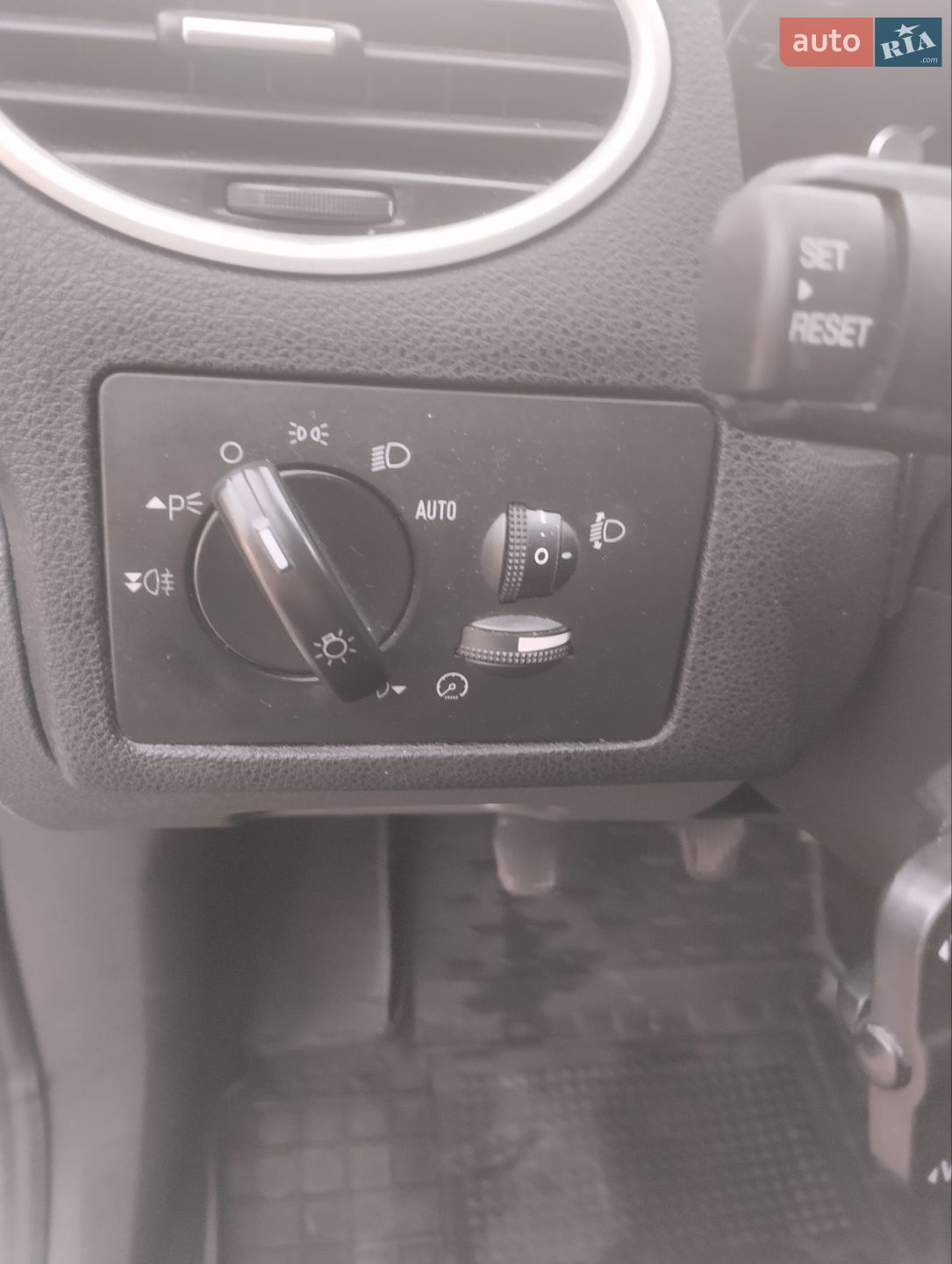 Ford Focus 2007 VIN WF0WXXGCDW7T22134 фото оголошення 8 з 13