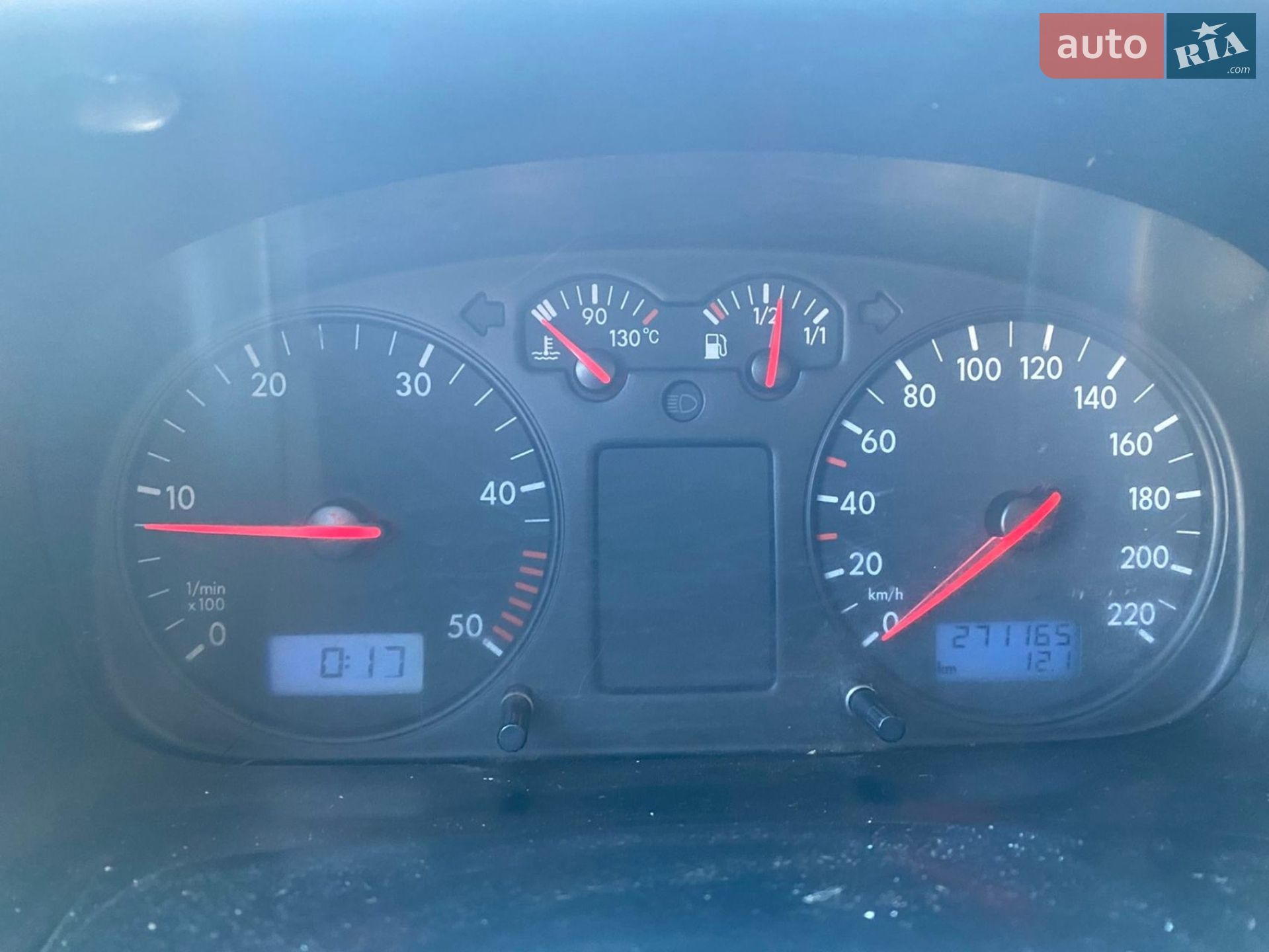 Volkswagen Transporter 2001 VIN WV1ZZZ70Z2H081291 фото оголошення 3 з 16