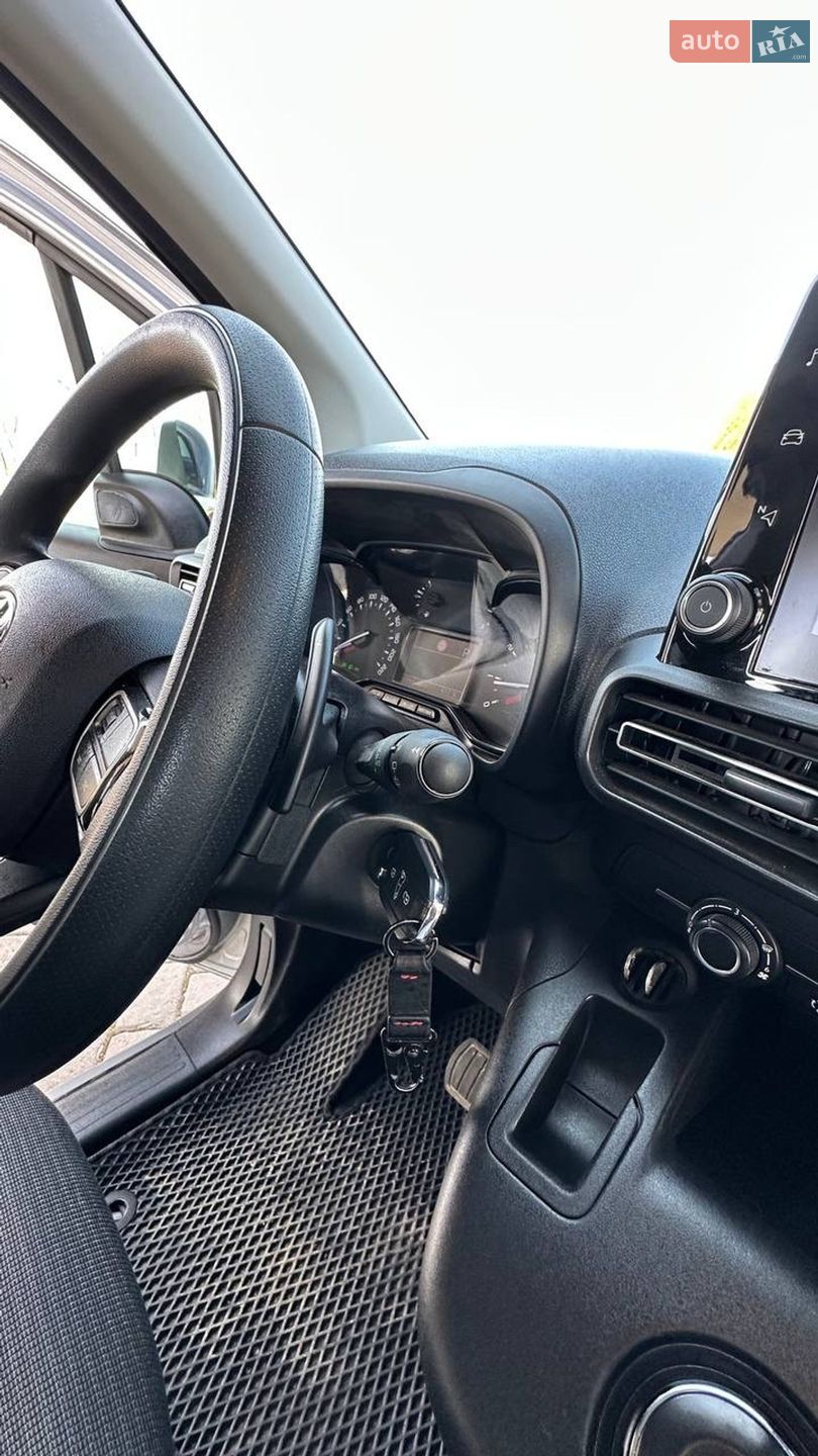 Toyota Proace City Verso 2023 VIN YARECYHZ3GJ063007 фото оголошення 38 з 43