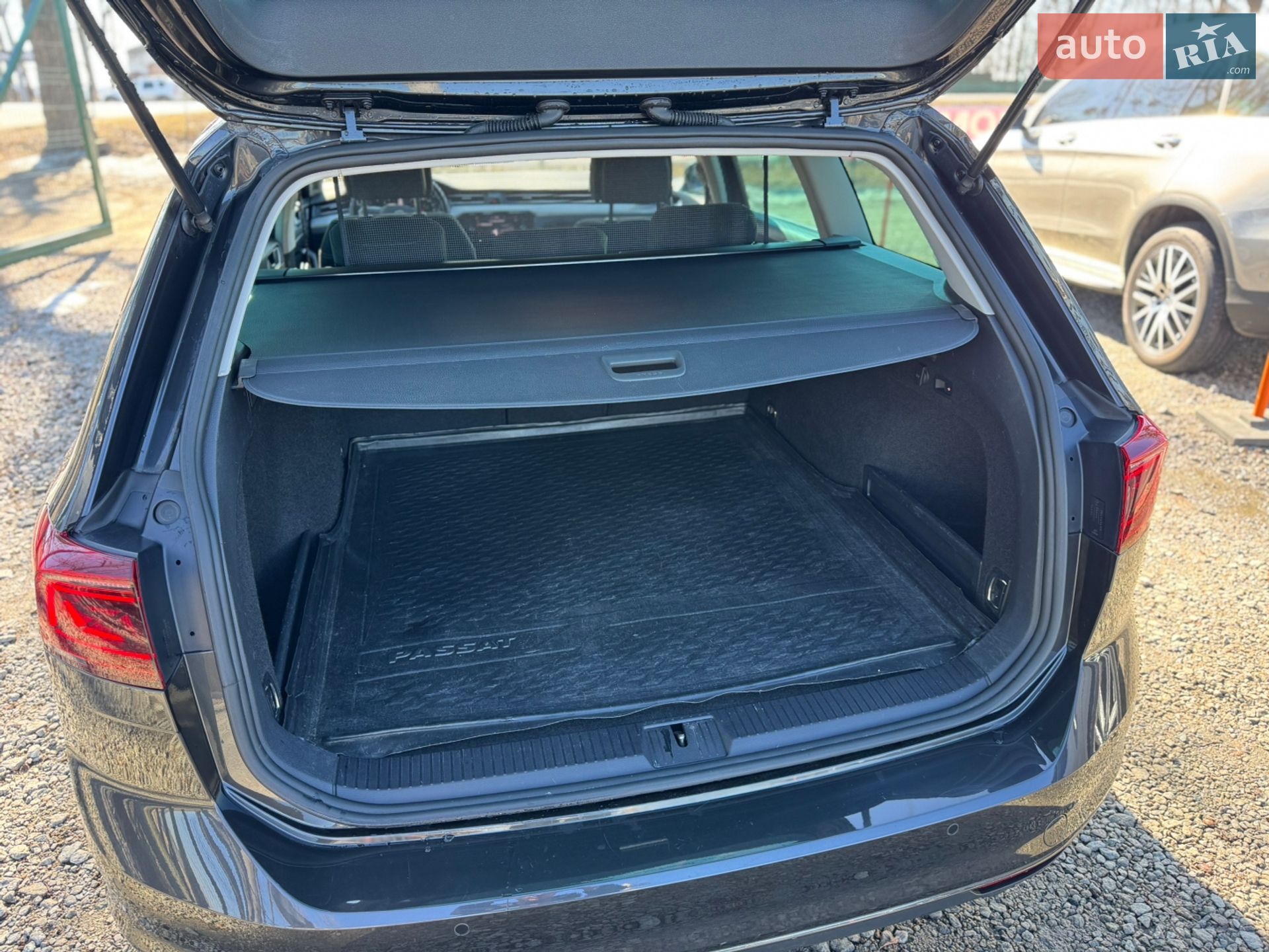 Volkswagen Passat 2022 VIN WVWZZZ3CZNE081626 фото оголошення 9 з 47