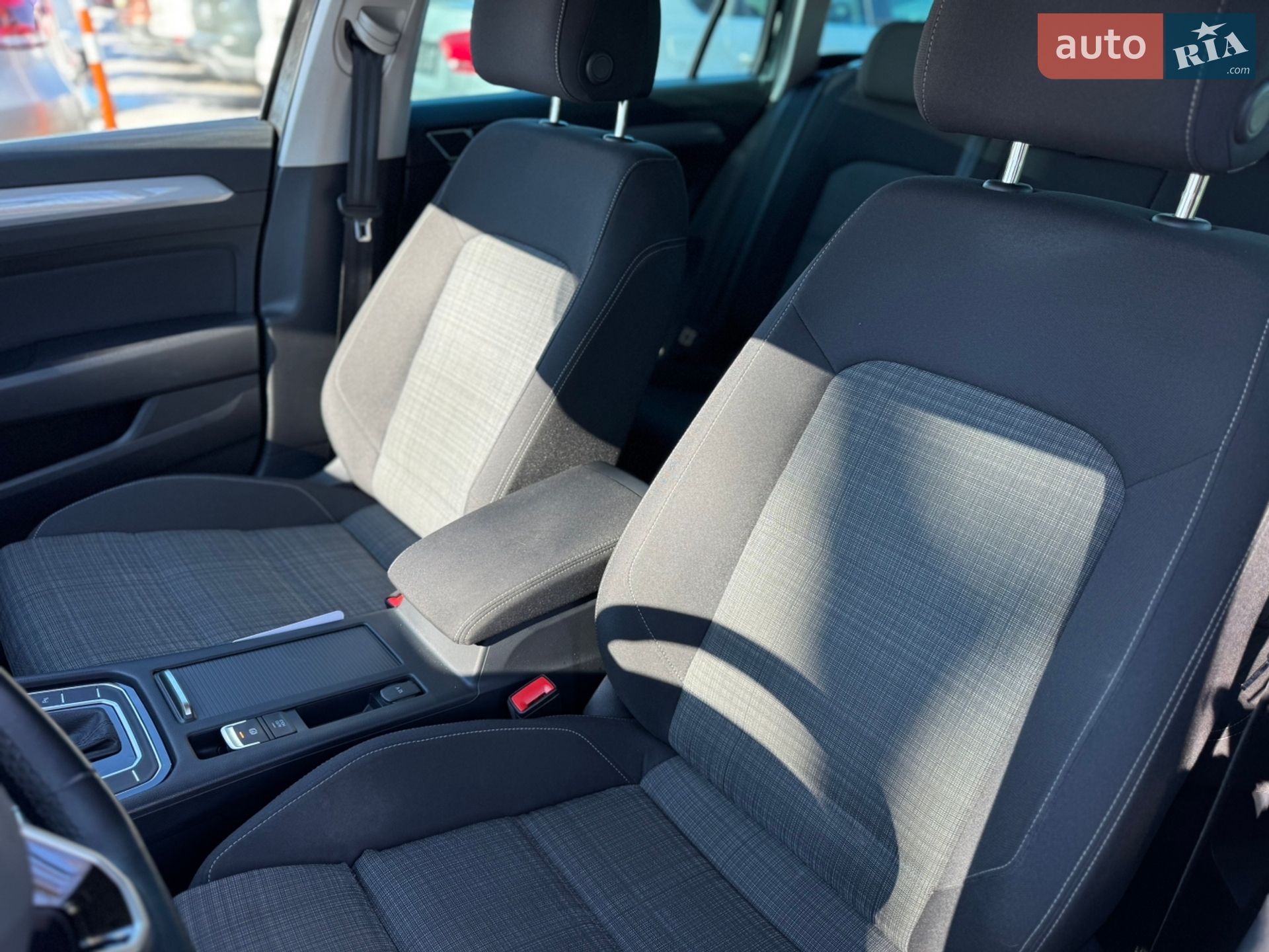 Volkswagen Passat 2022 VIN WVWZZZ3CZNE081626 фото оголошення 14 з 47