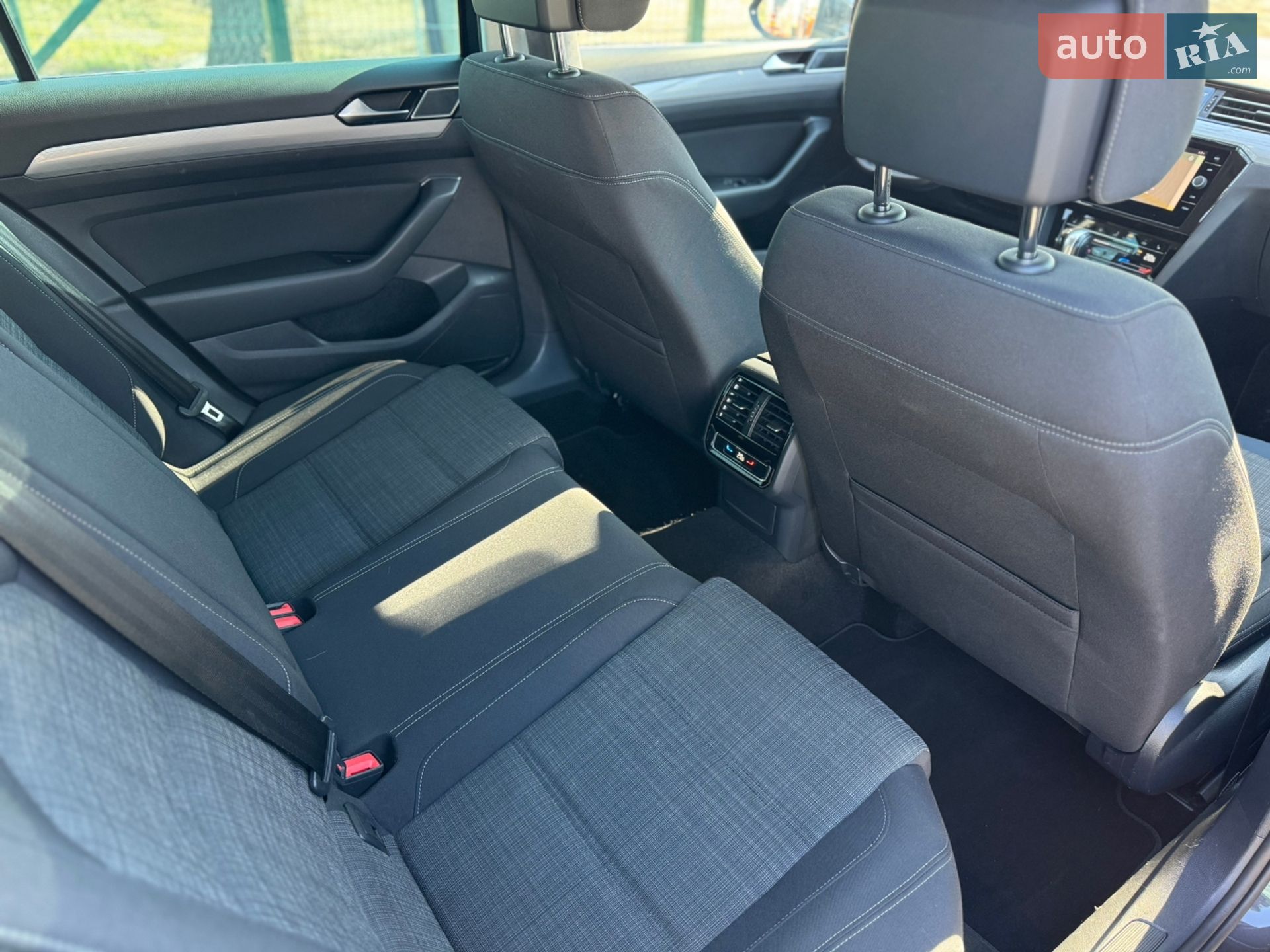 Volkswagen Passat 2022 VIN WVWZZZ3CZNE081626 фото оголошення 31 з 47