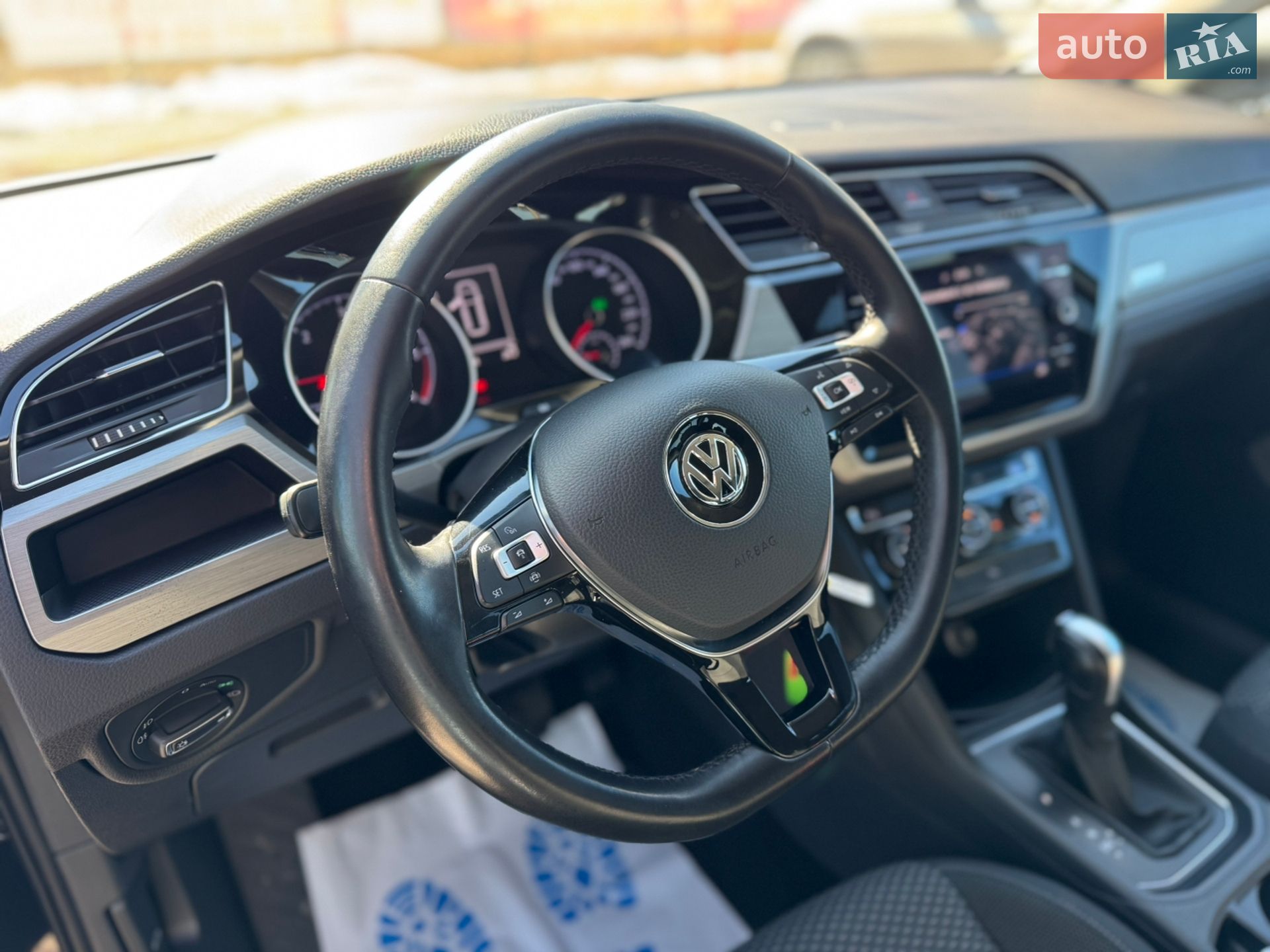 Volkswagen Touran 2019 VIN WVGZZZ1TZLW016021 фото оголошення 11 з 42
