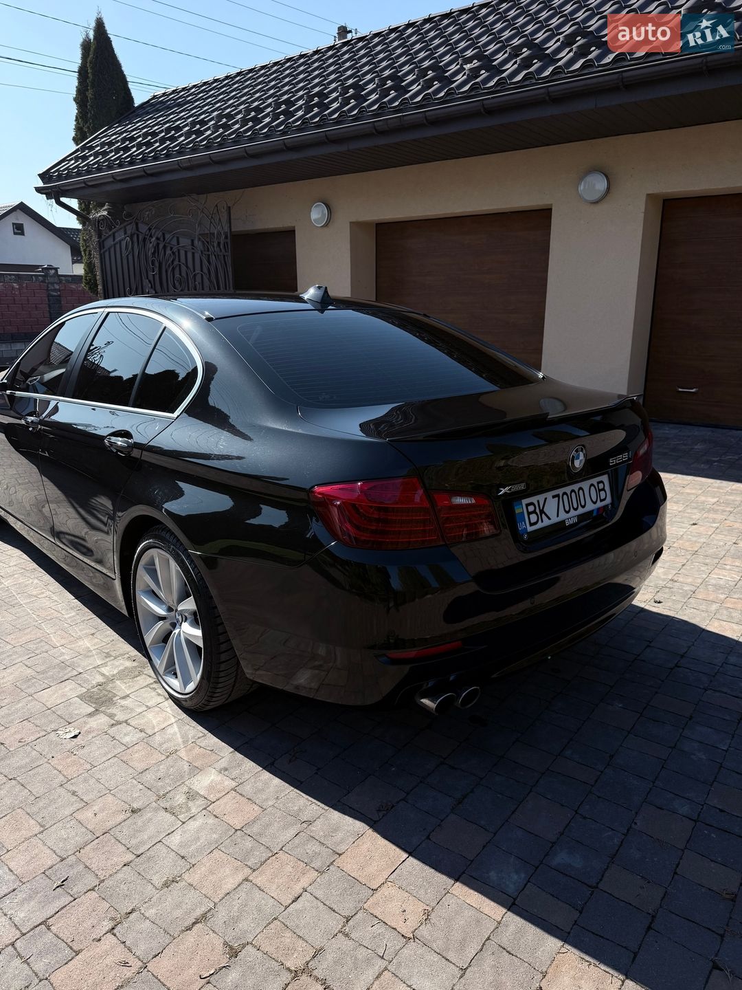 BMW 5 Series 2013 VIN WBA5A7C54ED614050 фото оголошення 8 з 28