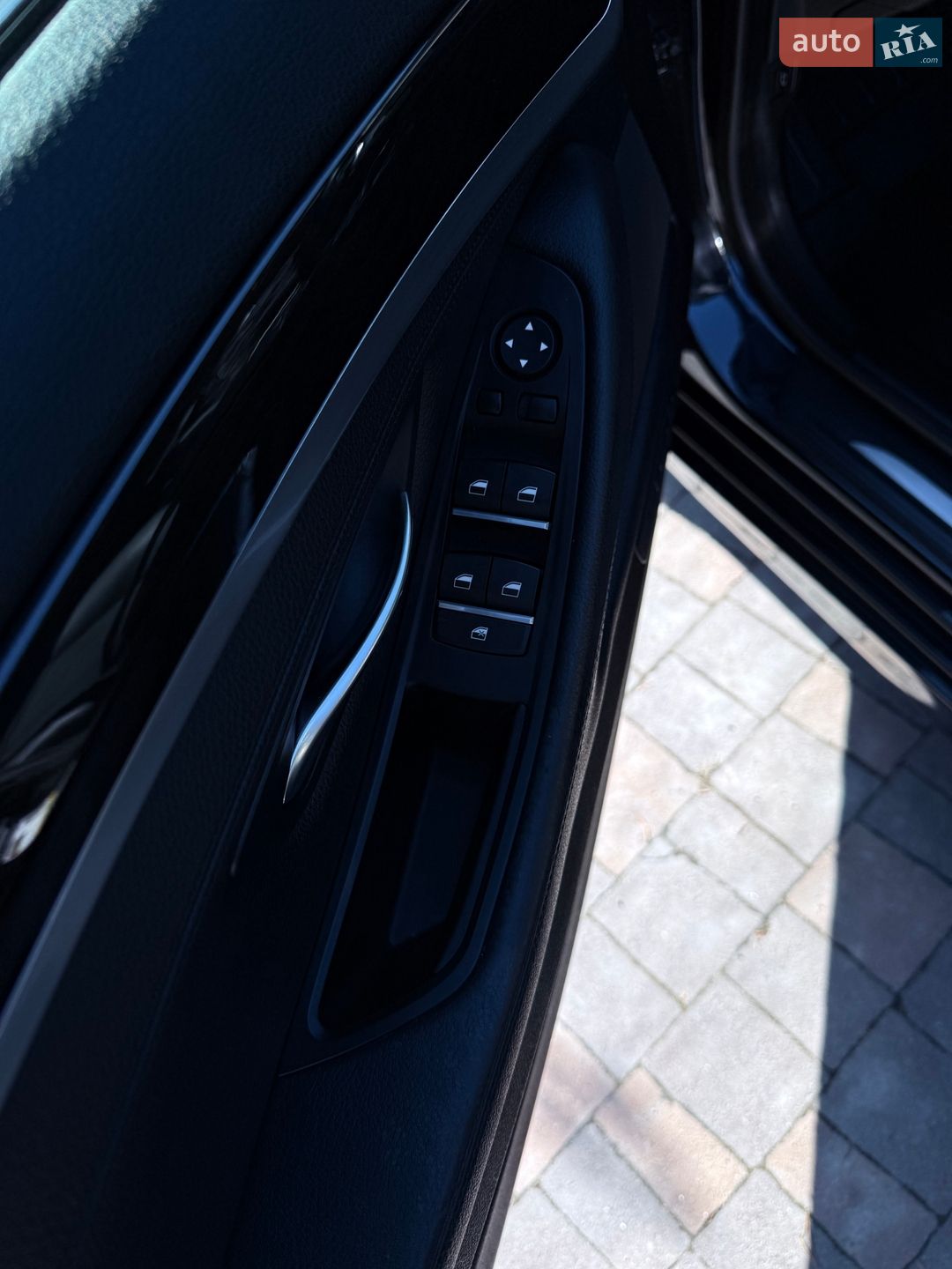 BMW 5 Series 2013 VIN WBA5A7C54ED614050 фото оголошення 18 з 28