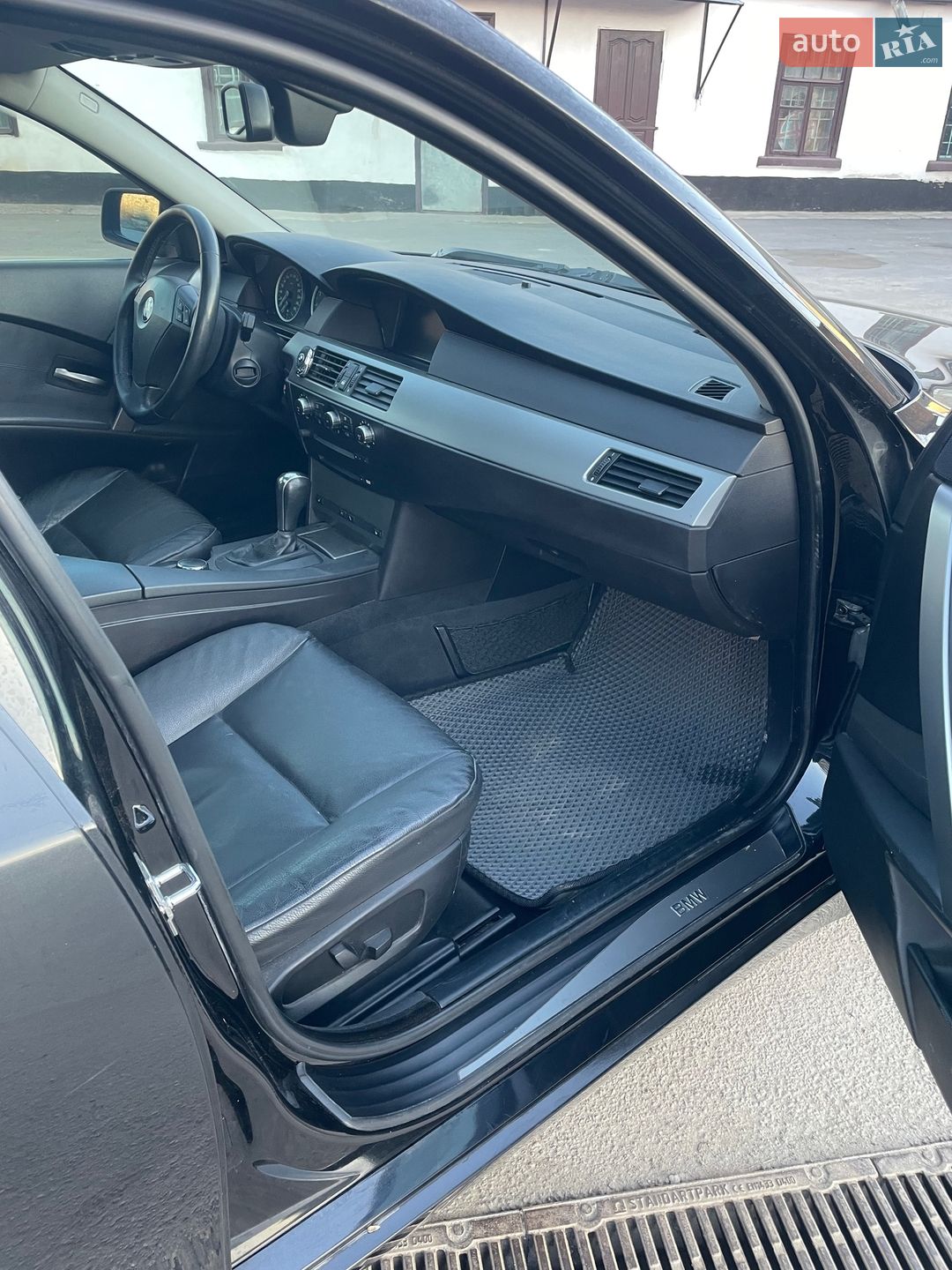 BMW 5 Series 2006 VIN WBANL51090CN08259 фото оголошення 9 з 16