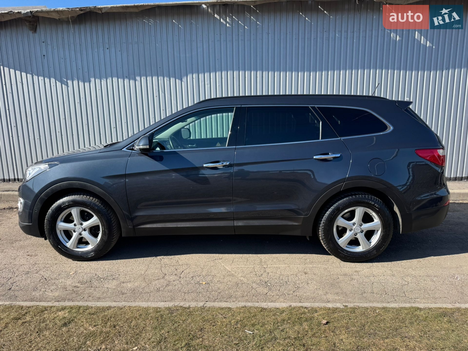 Hyundai Grand Santa Fe 2015 VIN KMHSR81XDFU130782 фото оголошення 10 з 84