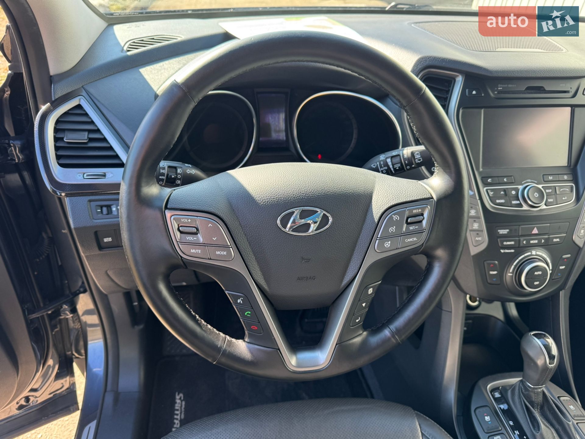 Hyundai Grand Santa Fe 2015 VIN KMHSR81XDFU130782 фото оголошення 69 з 84