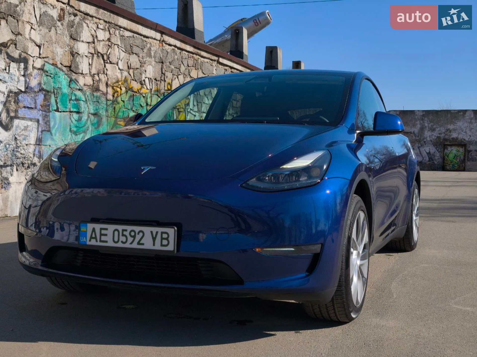 Tesla Model Y 2024 VIN 7SAYGDED5RF082102 фото оголошення 6 з 31