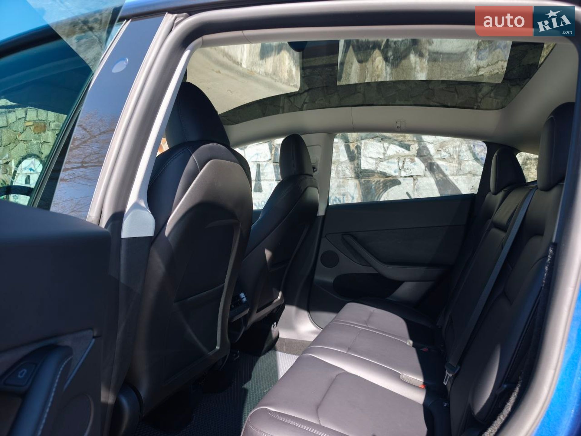 Tesla Model Y 2024 VIN 7SAYGDED5RF082102 фото оголошення 16 з 31