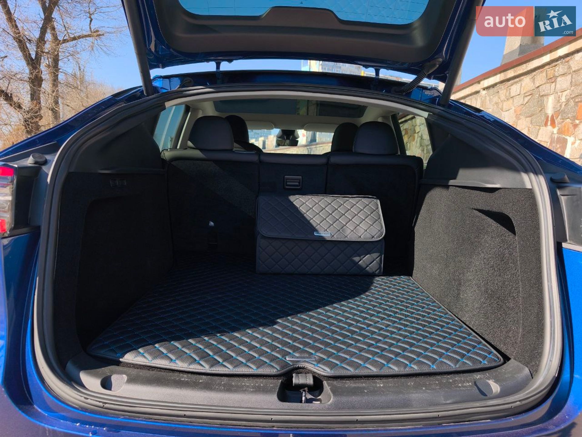 Tesla Model Y 2024 VIN 7SAYGDED5RF082102 фото оголошення 20 з 31
