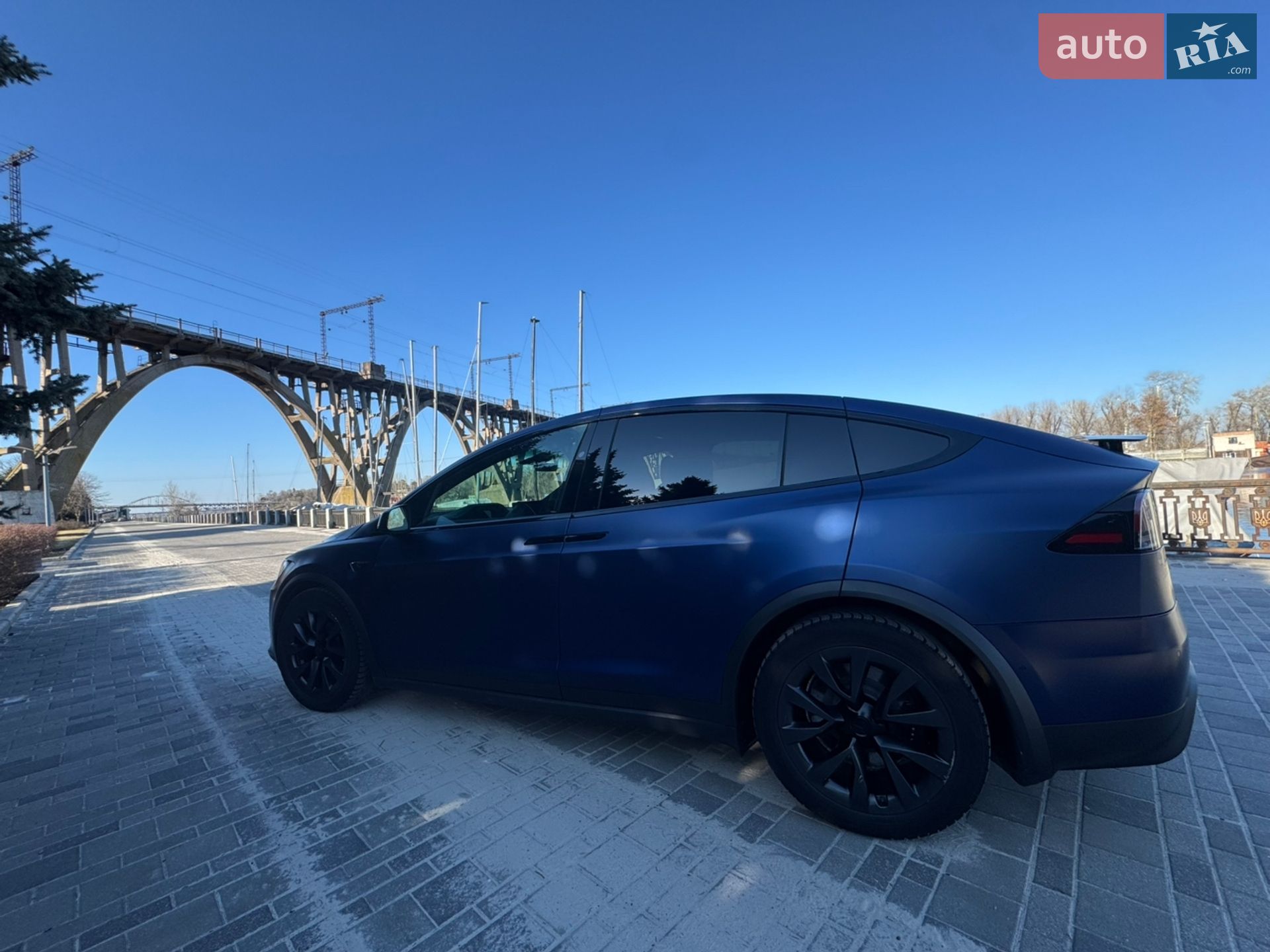 Tesla Model X 2022 VIN 7SAXCBE66PF372536 фото оголошення 10 з 18