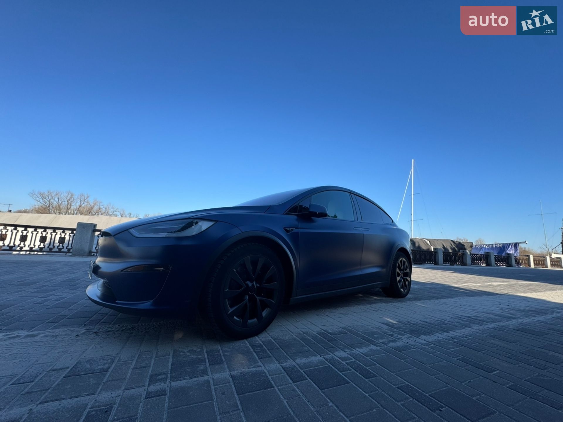 Tesla Model X 2022 VIN 7SAXCBE66PF372536 фото оголошення 17 з 18