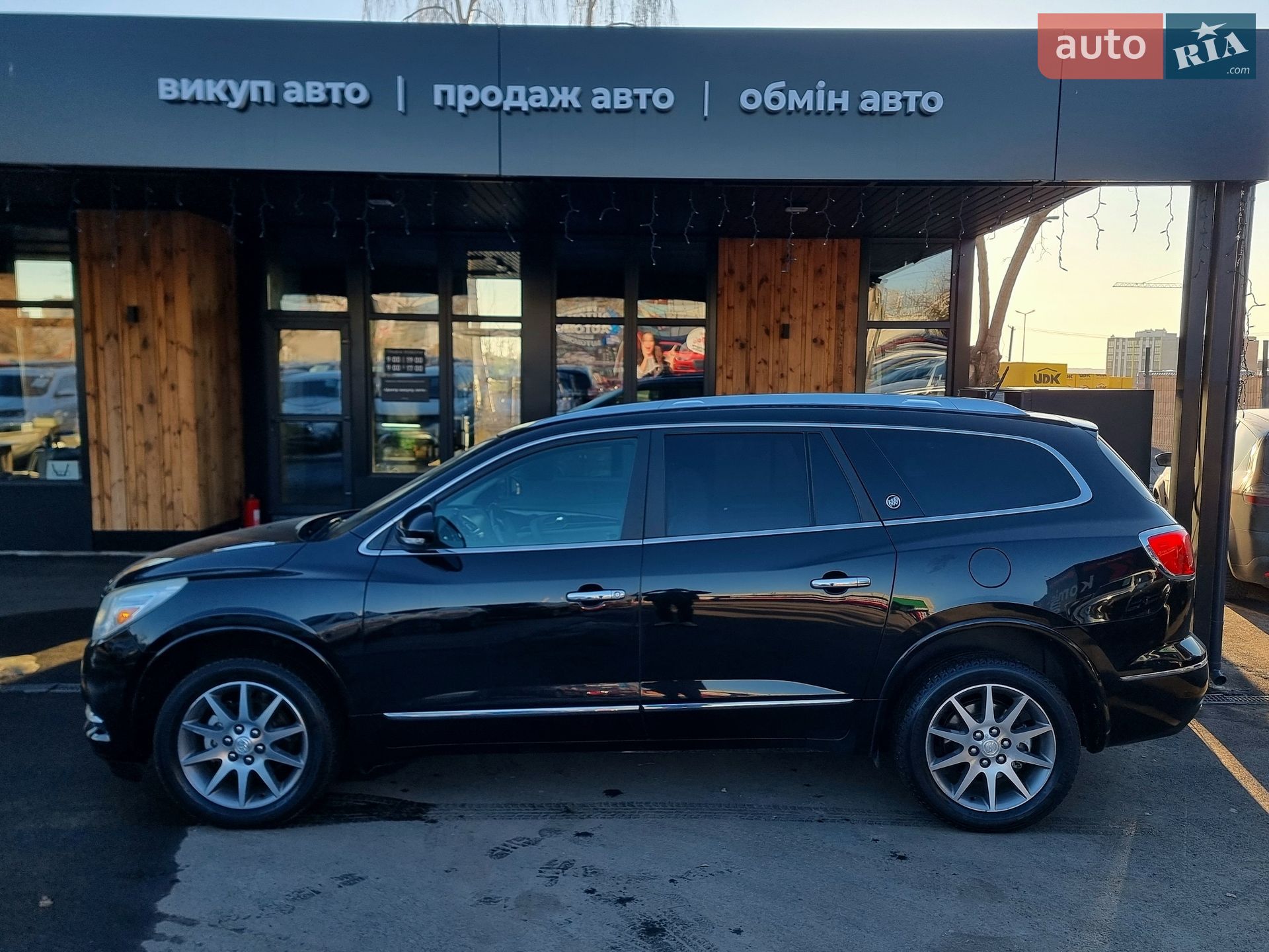Buick Enclave 2016 VIN 5GAKRAKD3GJ164109 фото оголошення 39 з 106