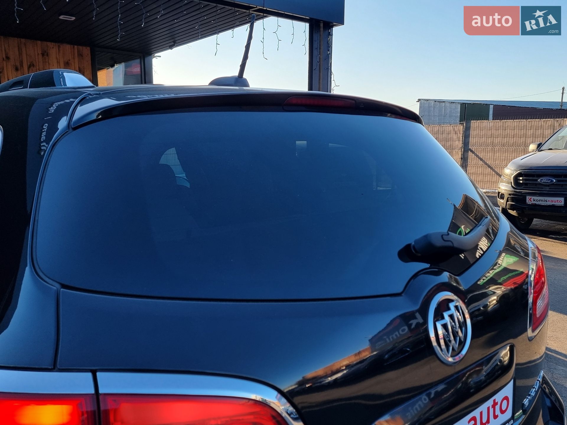 Buick Enclave 2016 VIN 5GAKRAKD3GJ164109 фото оголошення 45 з 106
