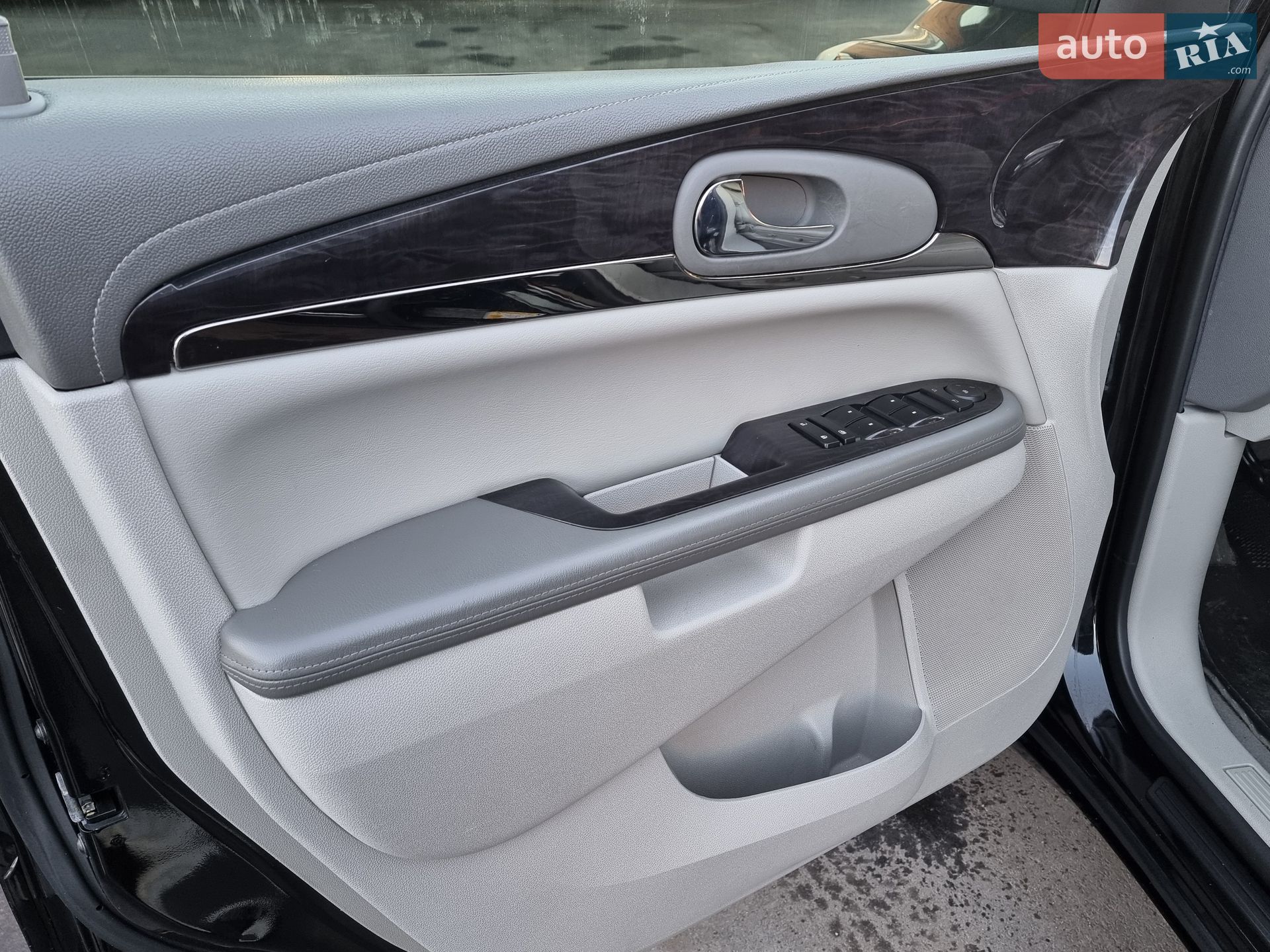 Buick Enclave 2016 VIN 5GAKRAKD3GJ164109 фото оголошення 66 з 106