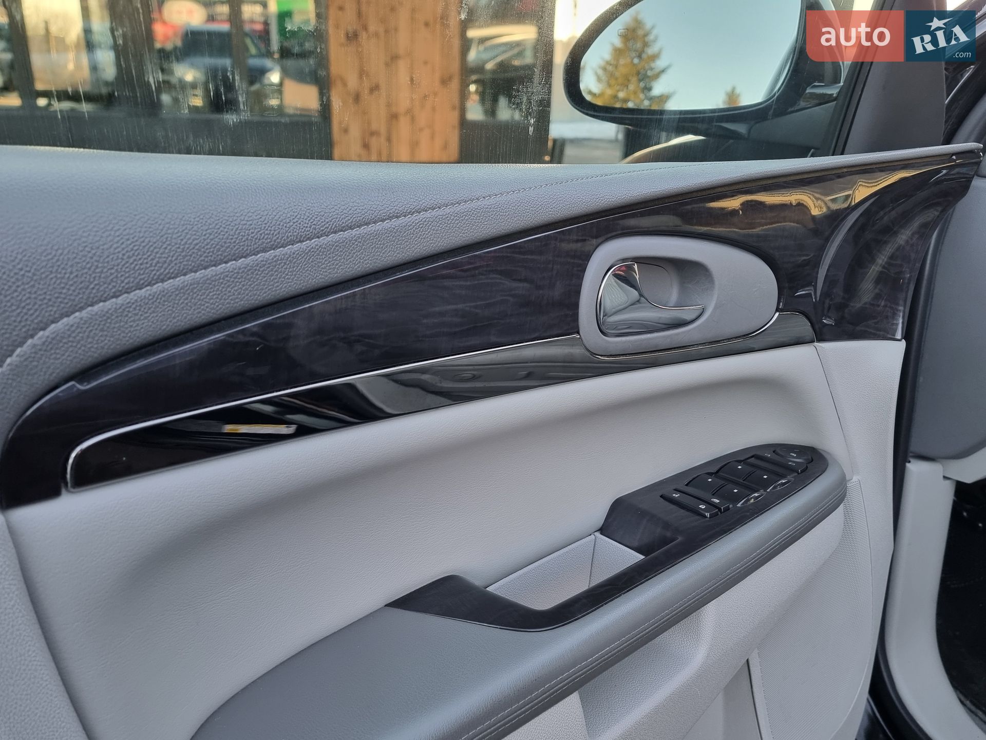 Buick Enclave 2016 VIN 5GAKRAKD3GJ164109 фото оголошення 68 з 106