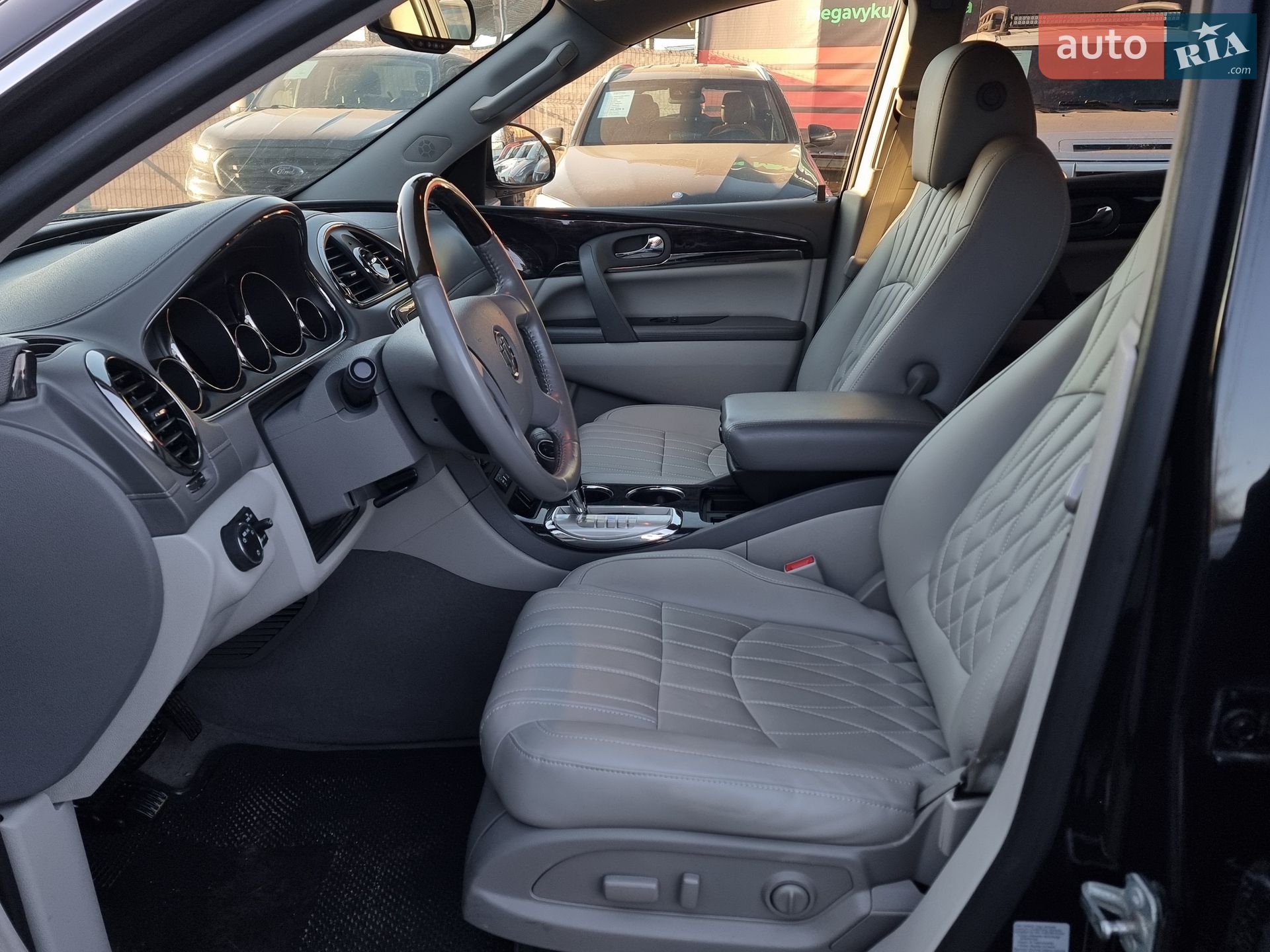 Buick Enclave 2016 VIN 5GAKRAKD3GJ164109 фото оголошення 70 з 106