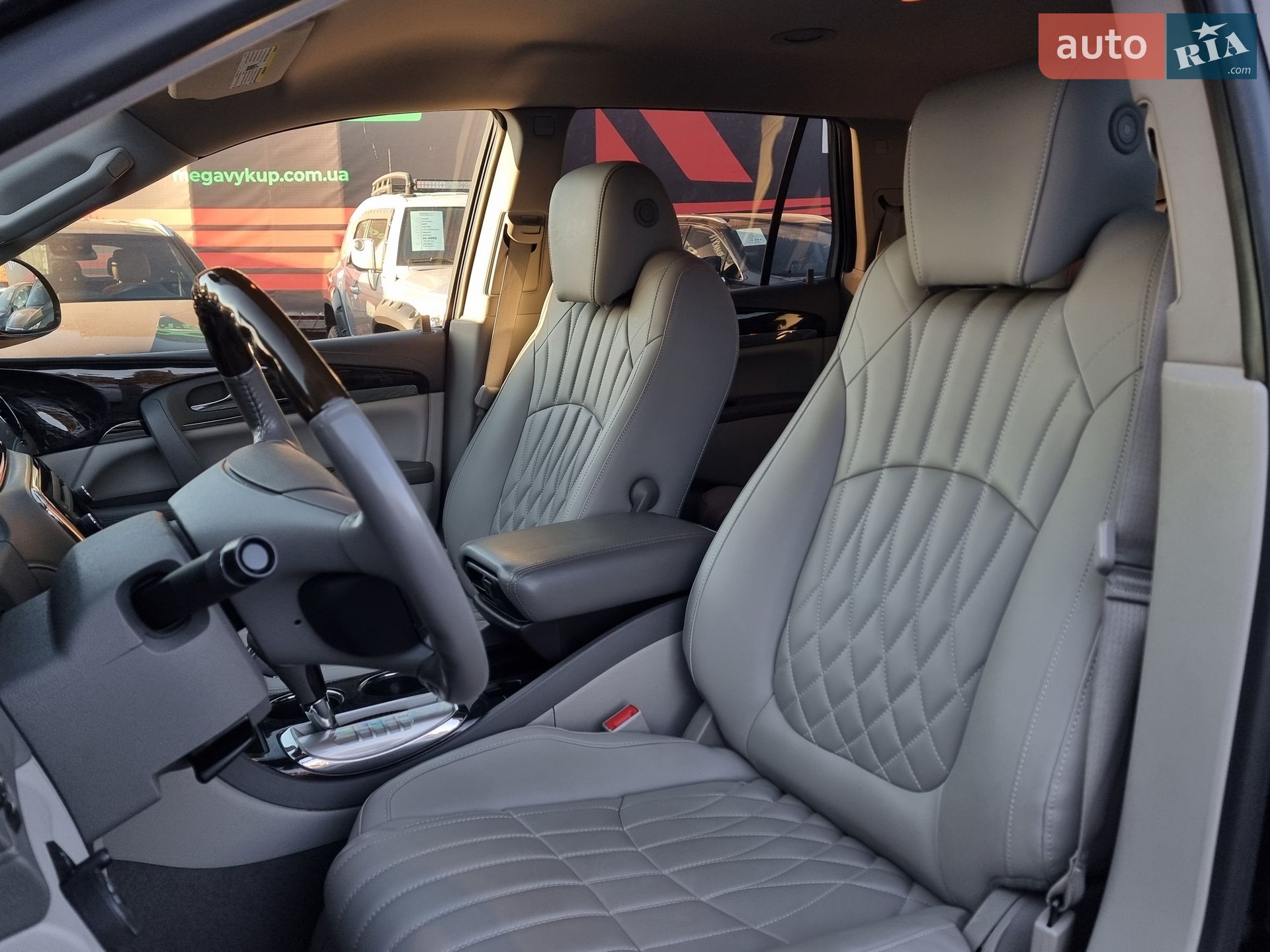 Buick Enclave 2016 VIN 5GAKRAKD3GJ164109 фото оголошення 71 з 106