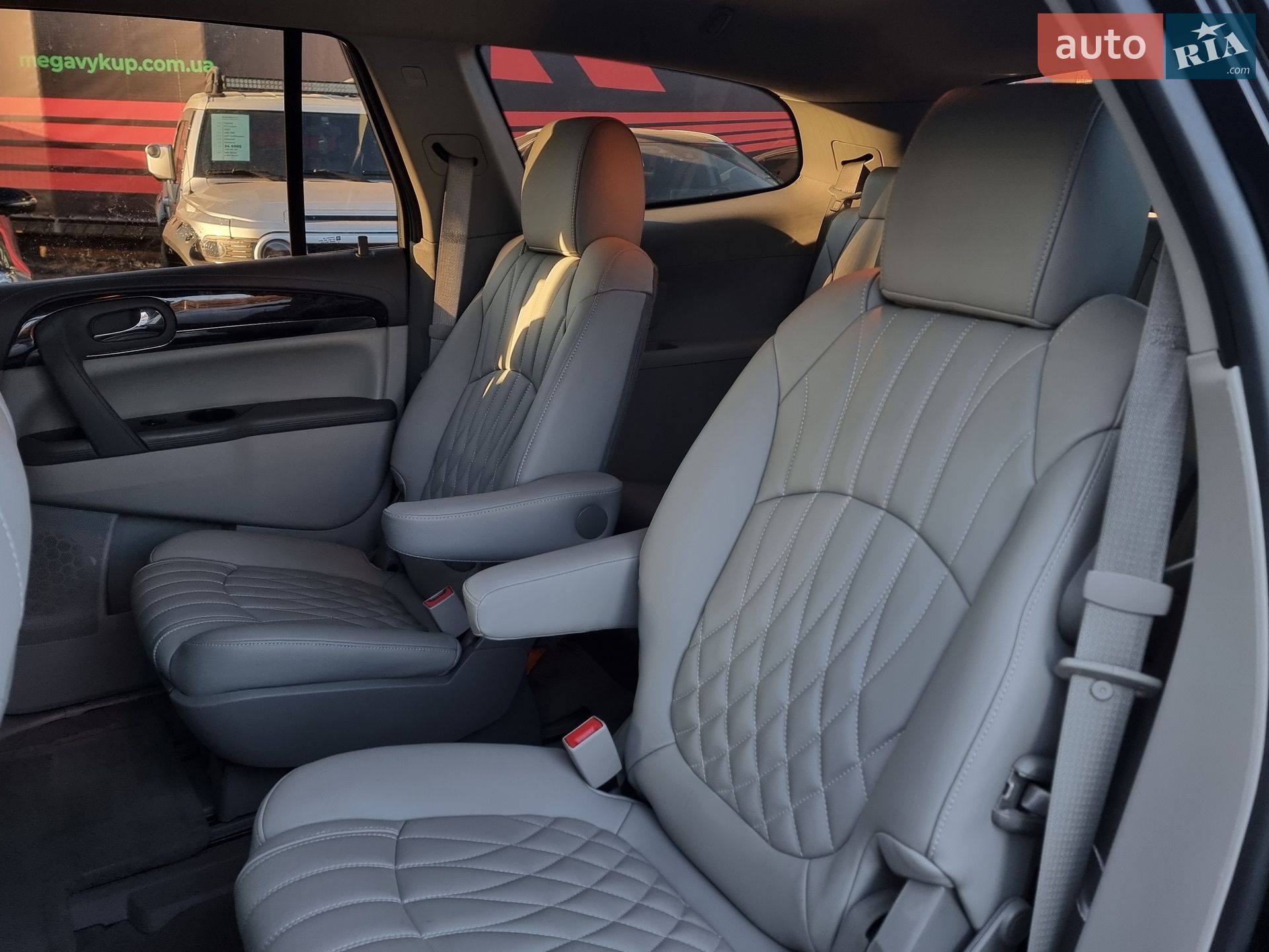 Buick Enclave 2016 VIN 5GAKRAKD3GJ164109 фото оголошення 78 з 106