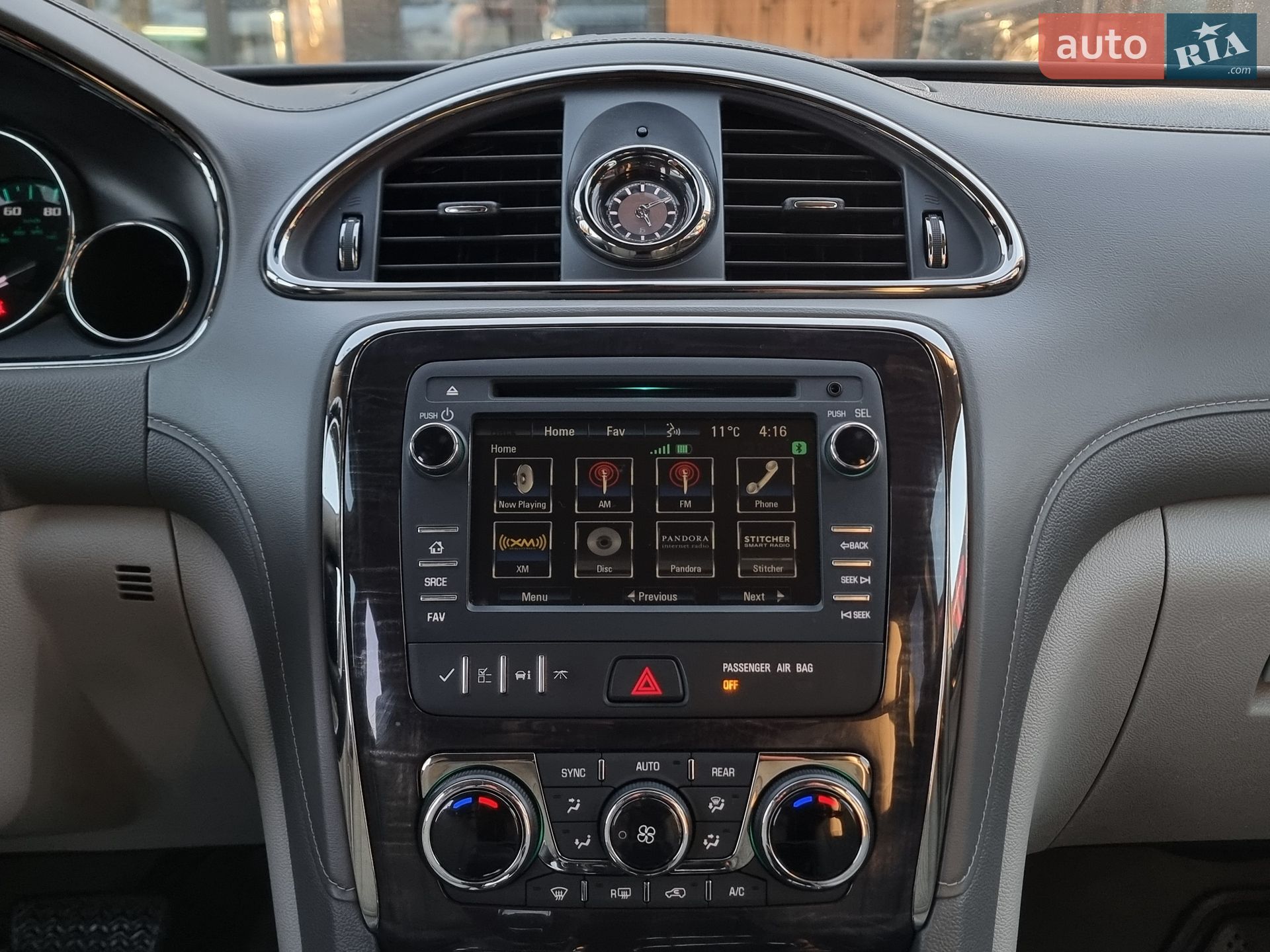 Buick Enclave 2016 VIN 5GAKRAKD3GJ164109 фото оголошення 82 з 106
