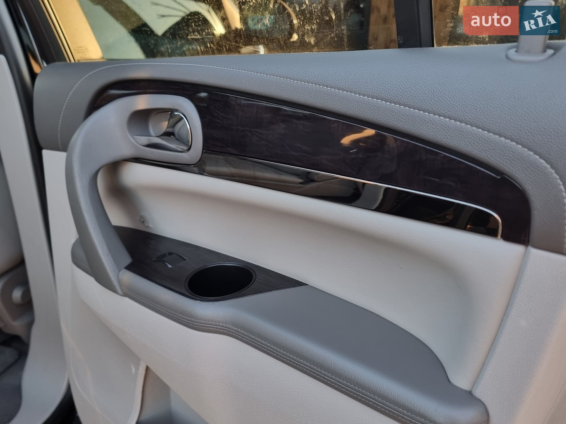 Buick Enclave 2016 VIN 5GAKRAKD3GJ164109 фото оголошення 85 з 106