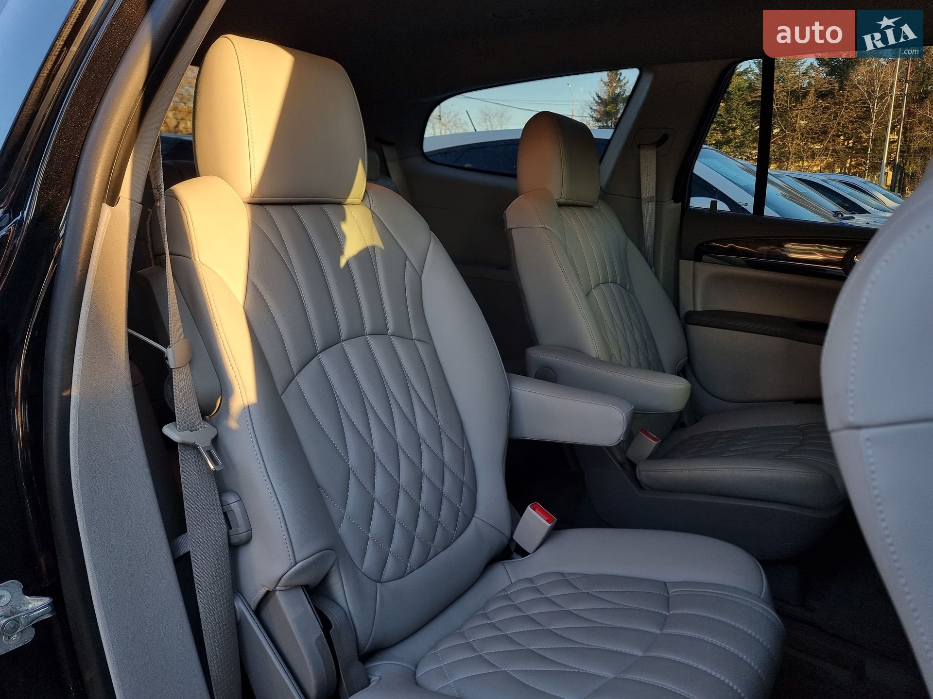 Buick Enclave 2016 VIN 5GAKRAKD3GJ164109 фото оголошення 88 з 106
