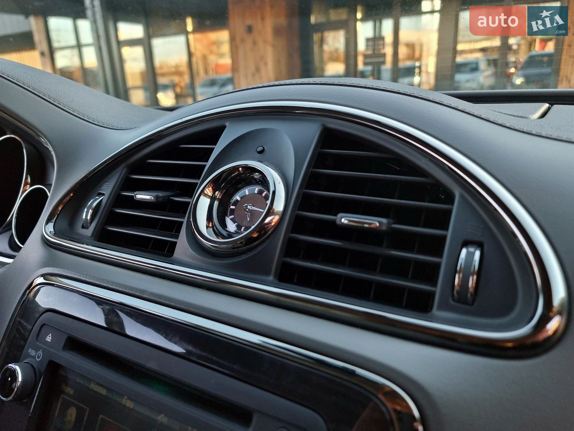 Buick Enclave 2016 VIN 5GAKRAKD3GJ164109 фото оголошення 98 з 106
