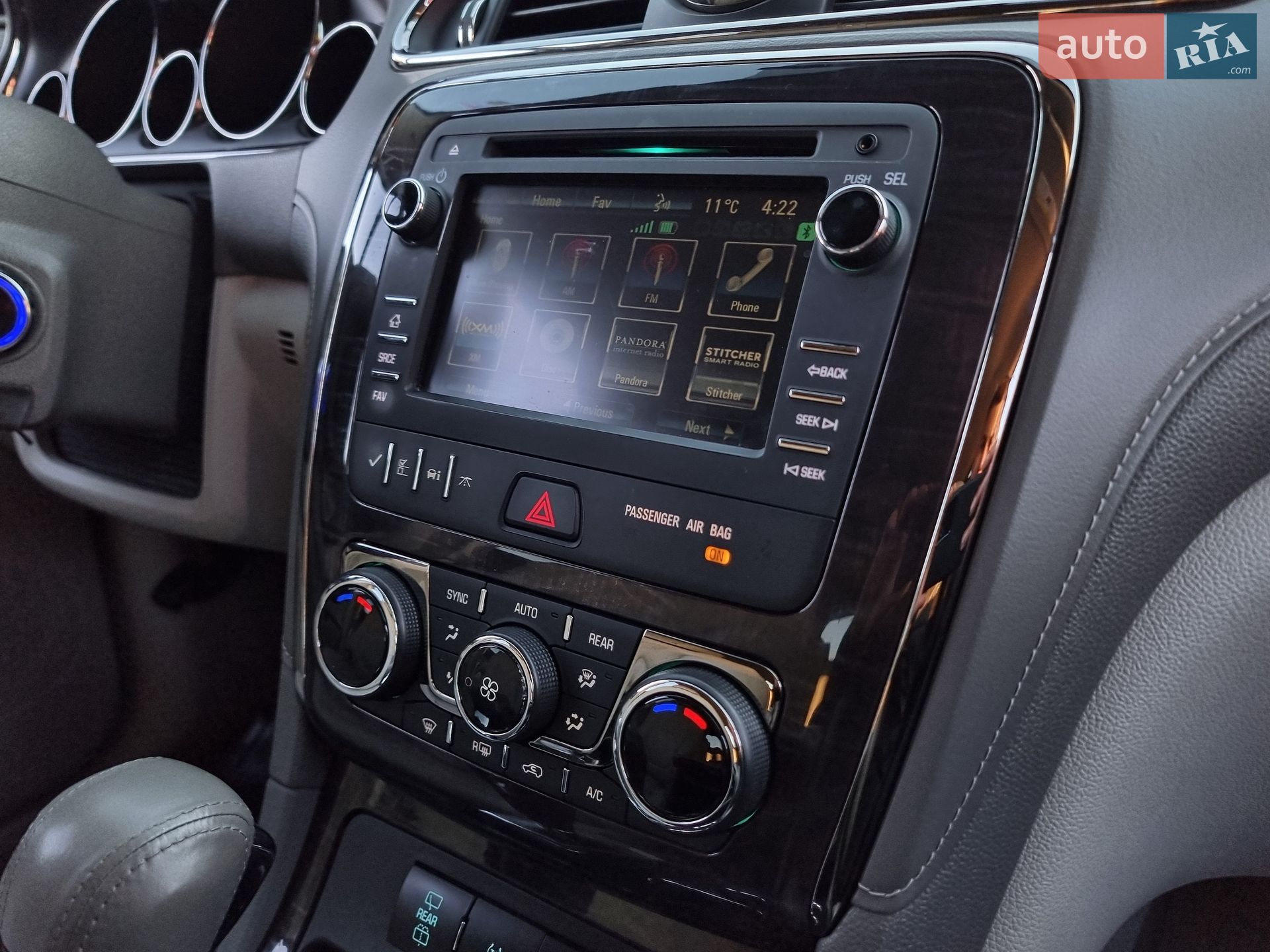 Buick Enclave 2016 VIN 5GAKRAKD3GJ164109 фото оголошення 99 з 106