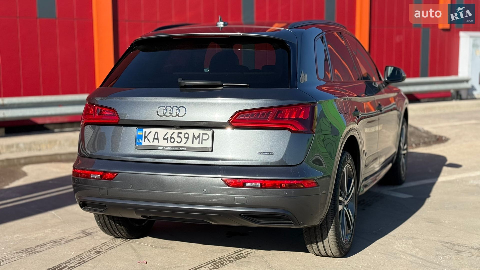 Audi Q5 2019 VIN WAUZZZFY1K2106167 фото оголошення 13 з 85