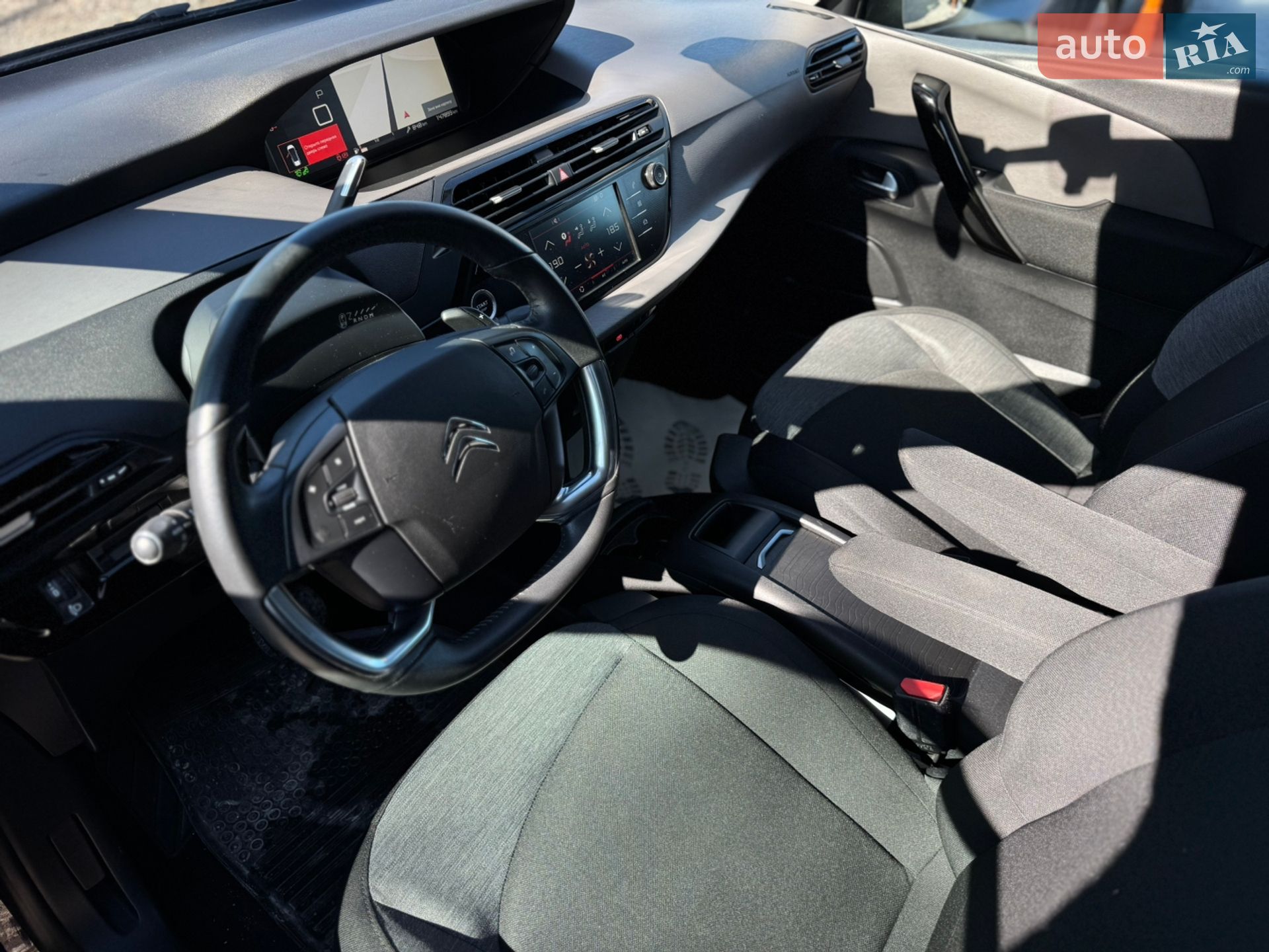 Citroen Grand C4 Picasso 2019 VIN VF73AYHZRKJ779586 фото оголошення 9 з 42