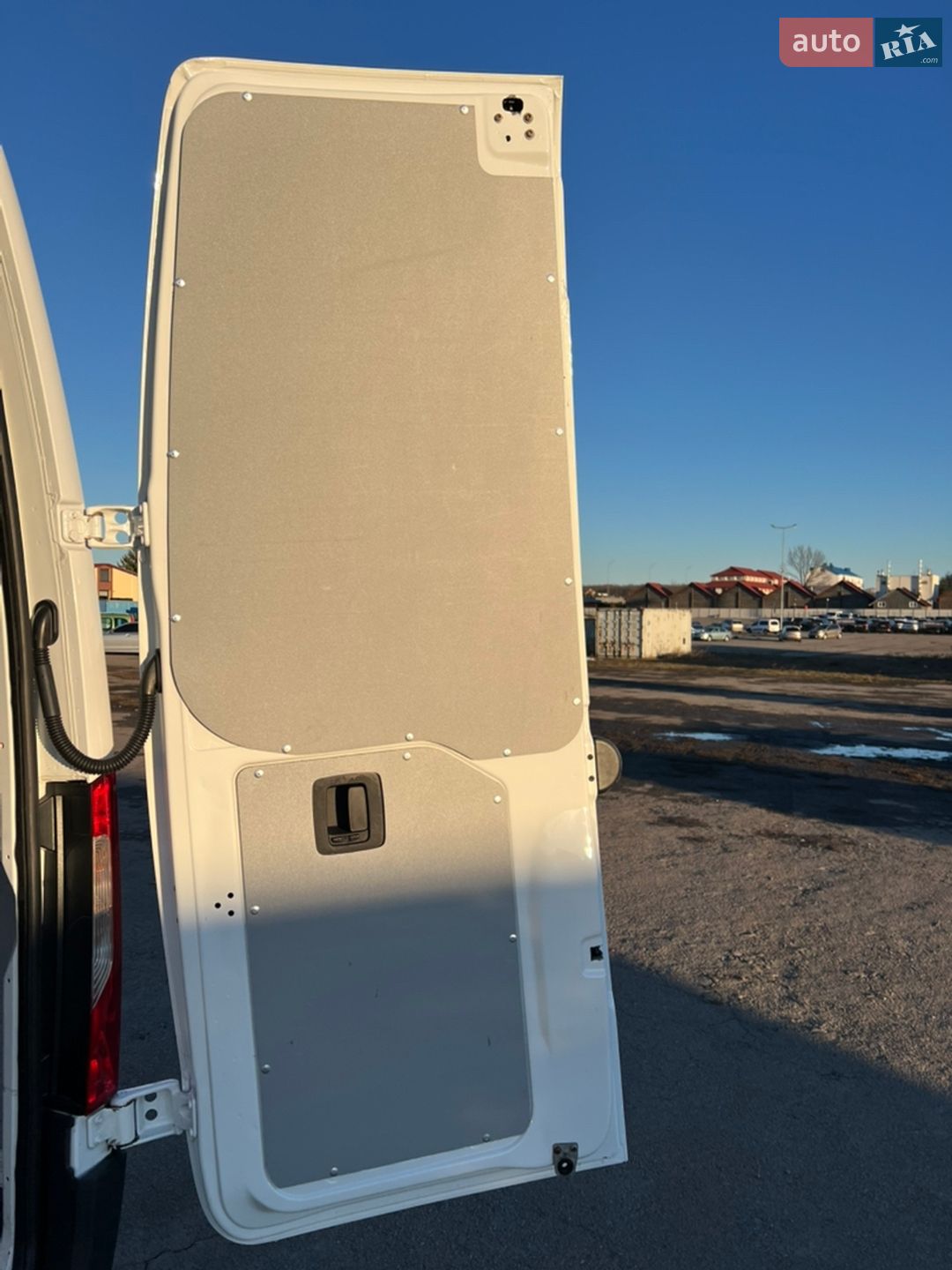Mercedes-Benz Sprinter 2021 VIN W1V9106231P383404 фото оголошення 10 з 39